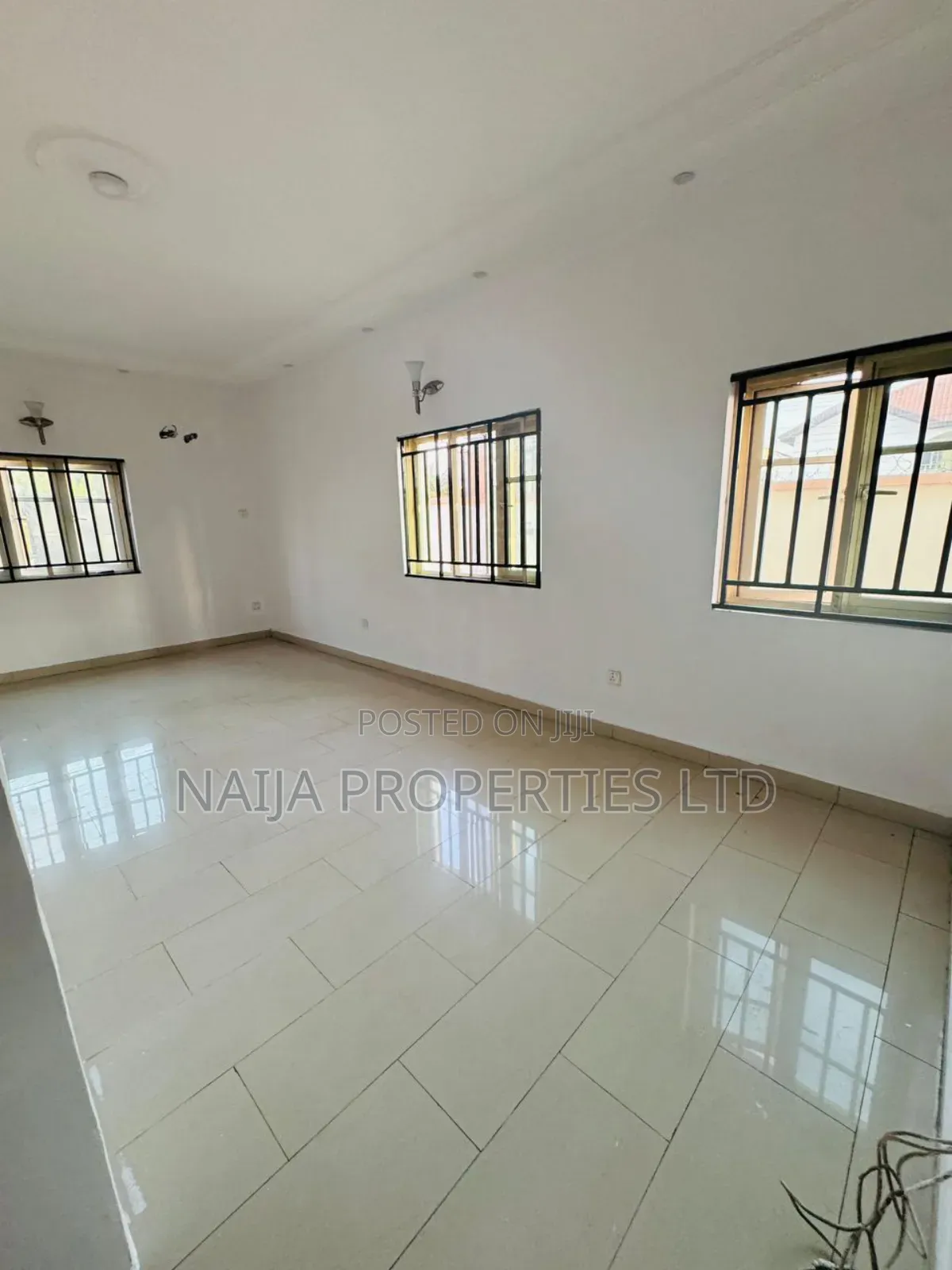 Mini Flat in Chevyview Estate, Chevron for rent in Chevron