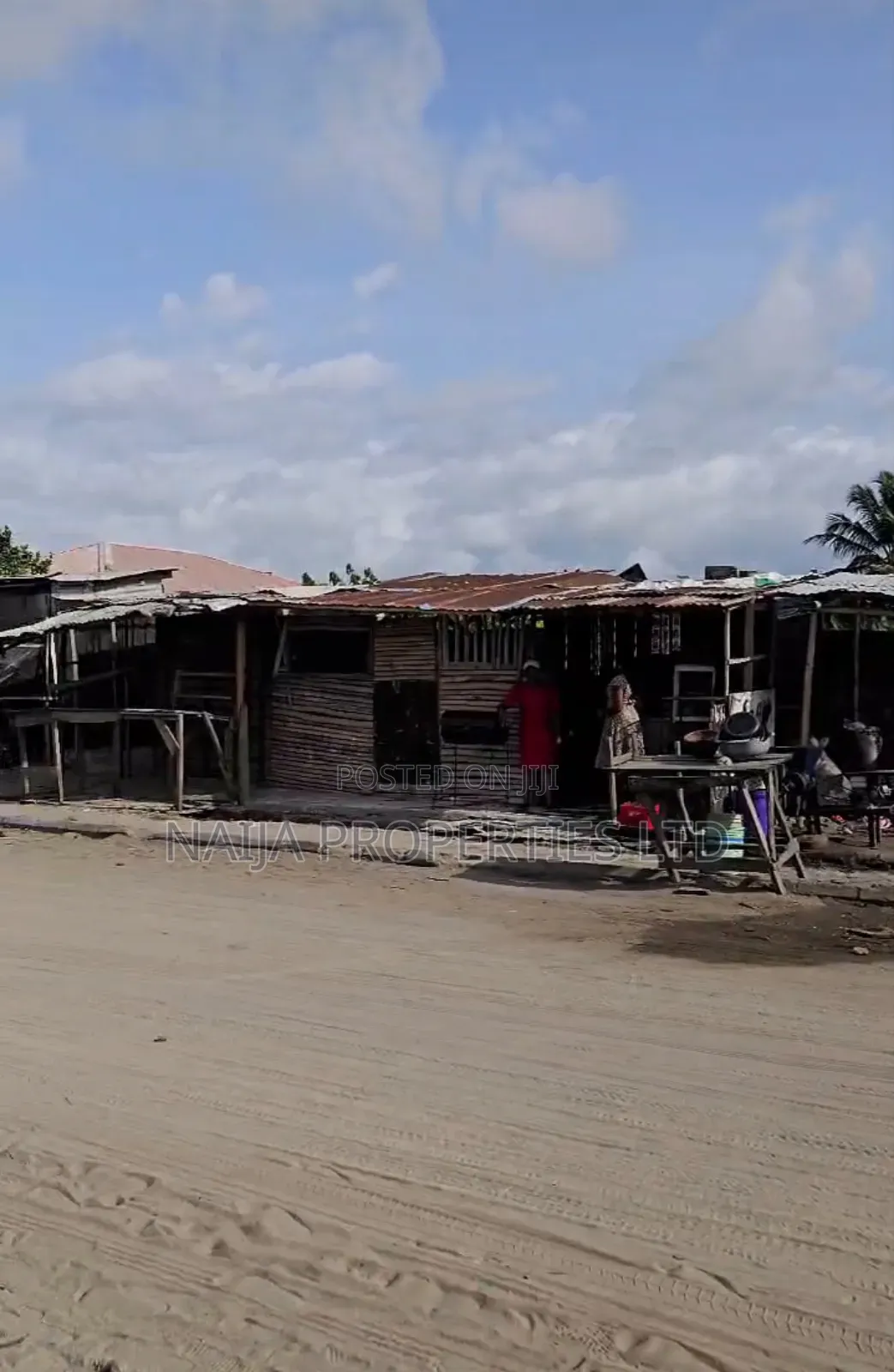 1300sqm Land Directly on the Major Rd at Abijo Gra,Lekki-Ajah for Sale in Abijo