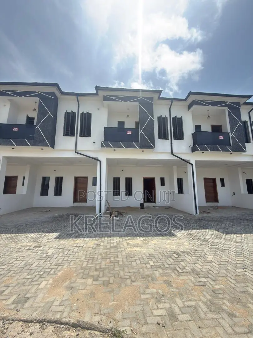 4bdrm Duplex in Orchid, Chevron for sale in Chevron