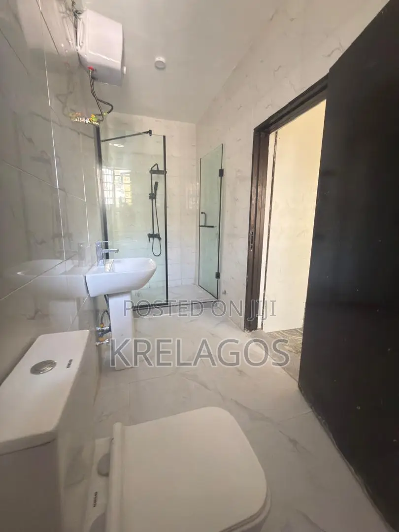 4bdrm Duplex in Orchid, Chevron for sale in Chevron