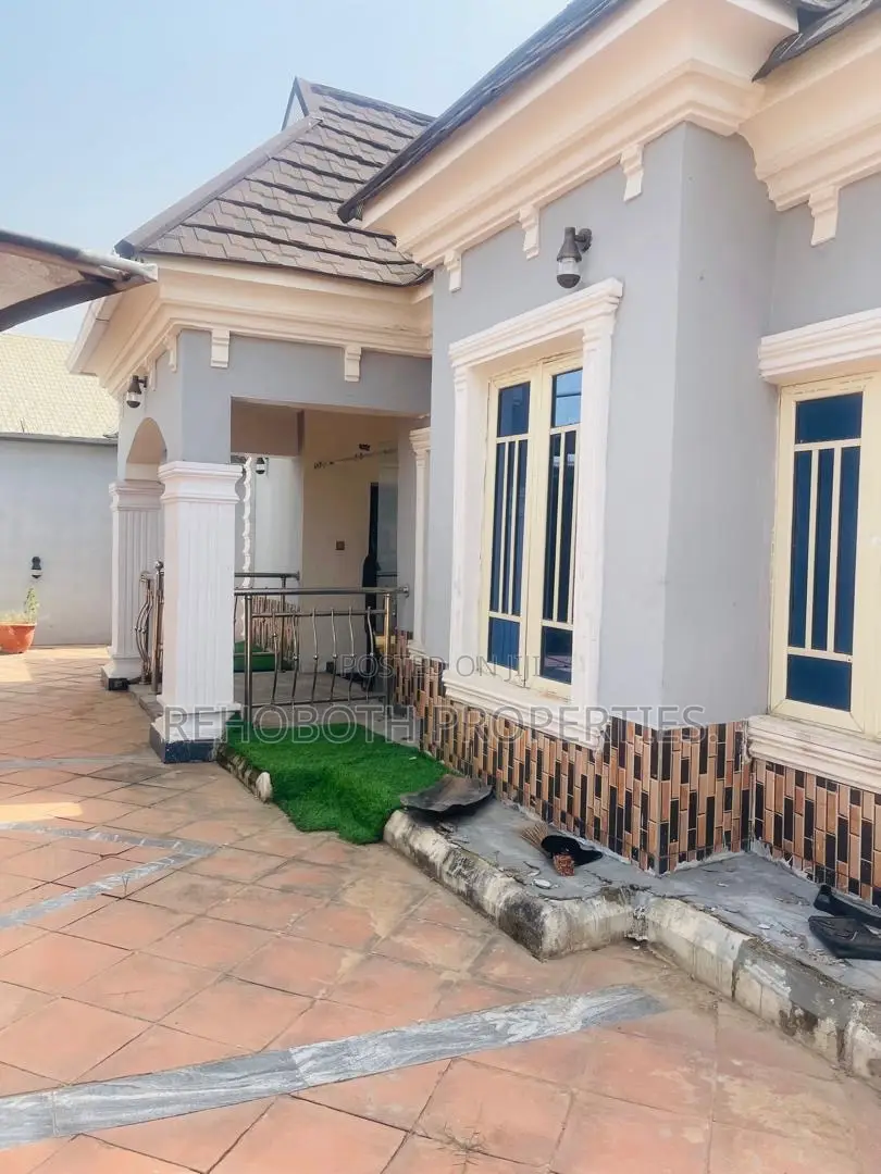 4bdrm Bungalow in Promiseland Elebu, Akala Express for sale in Akala Express