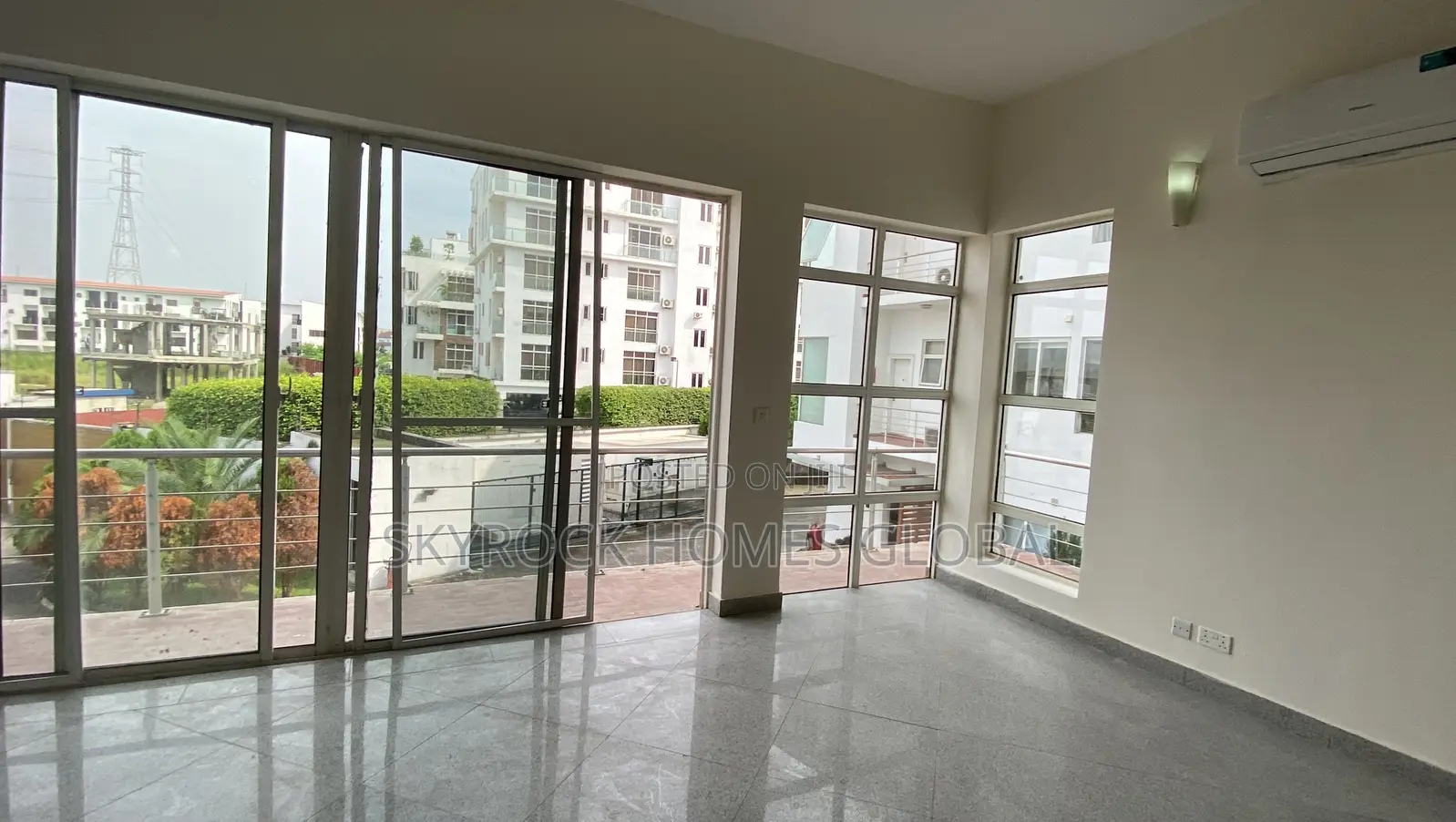 3bdrm Apartment in Banana Island for rent in Banana Island