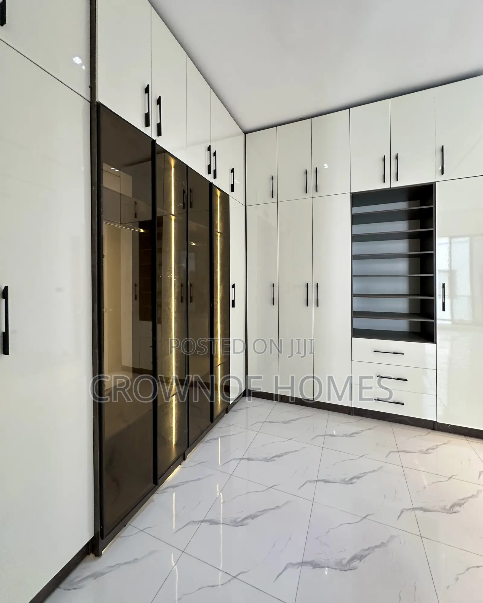 5bdrm Duplex in Abraham Adesanya Estate for sale in Abraham Adesanya Estate