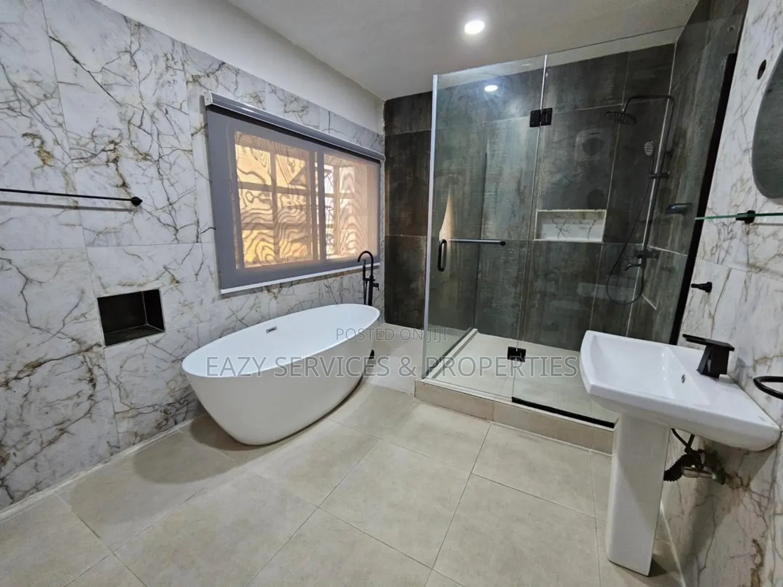 Furnished 4bdrm Apartment for rent in Victoria Island Extension