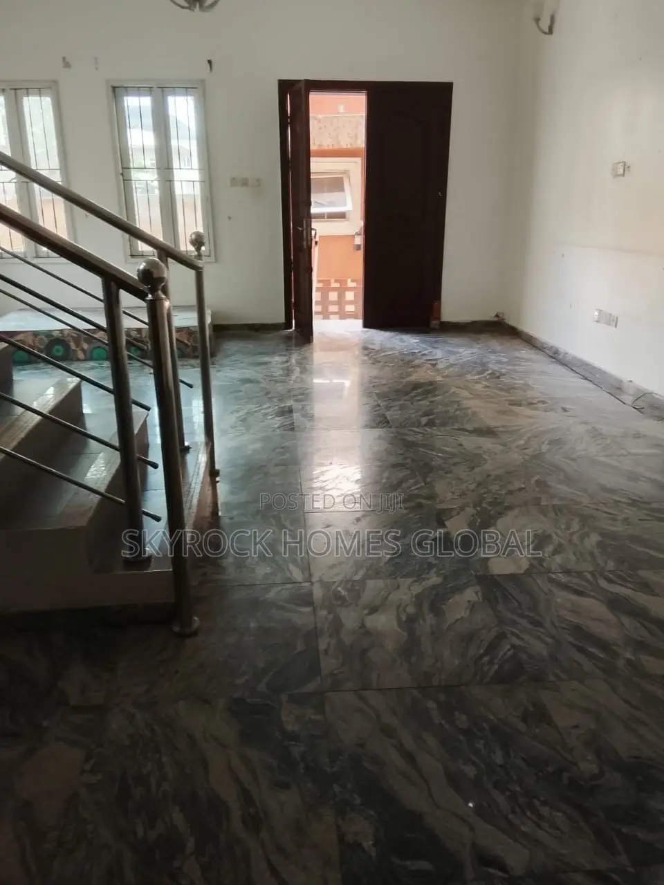 4bdrm Duplex in Ikota for rent in Ikota