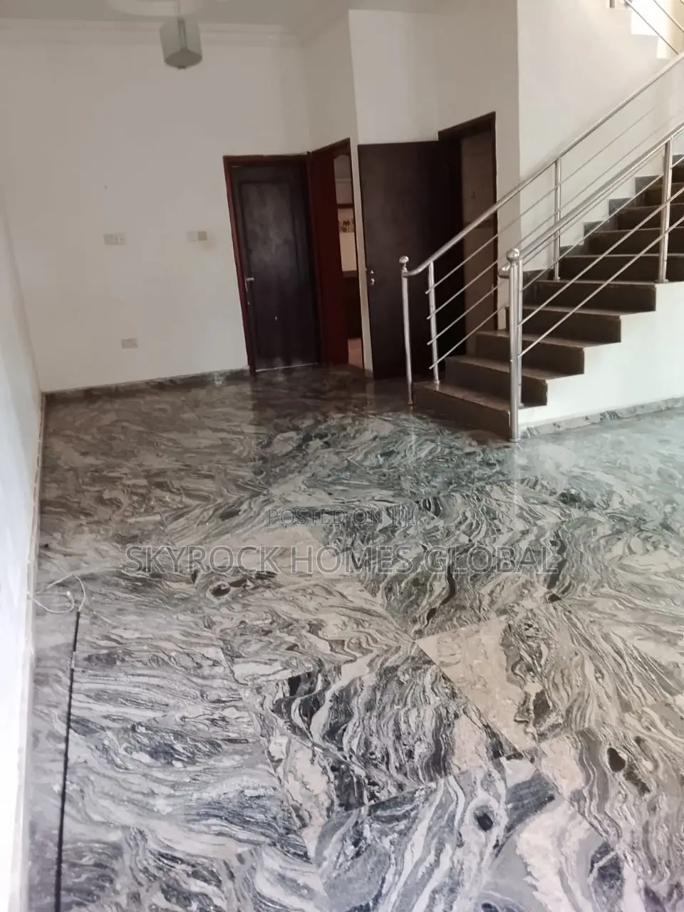 4bdrm Duplex in Ikota for rent in Ikota