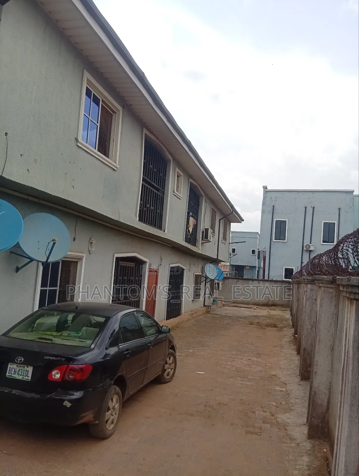 2bdrm Block of Flats in Limit (Infant Jesus, Benin City for sale in Benin City