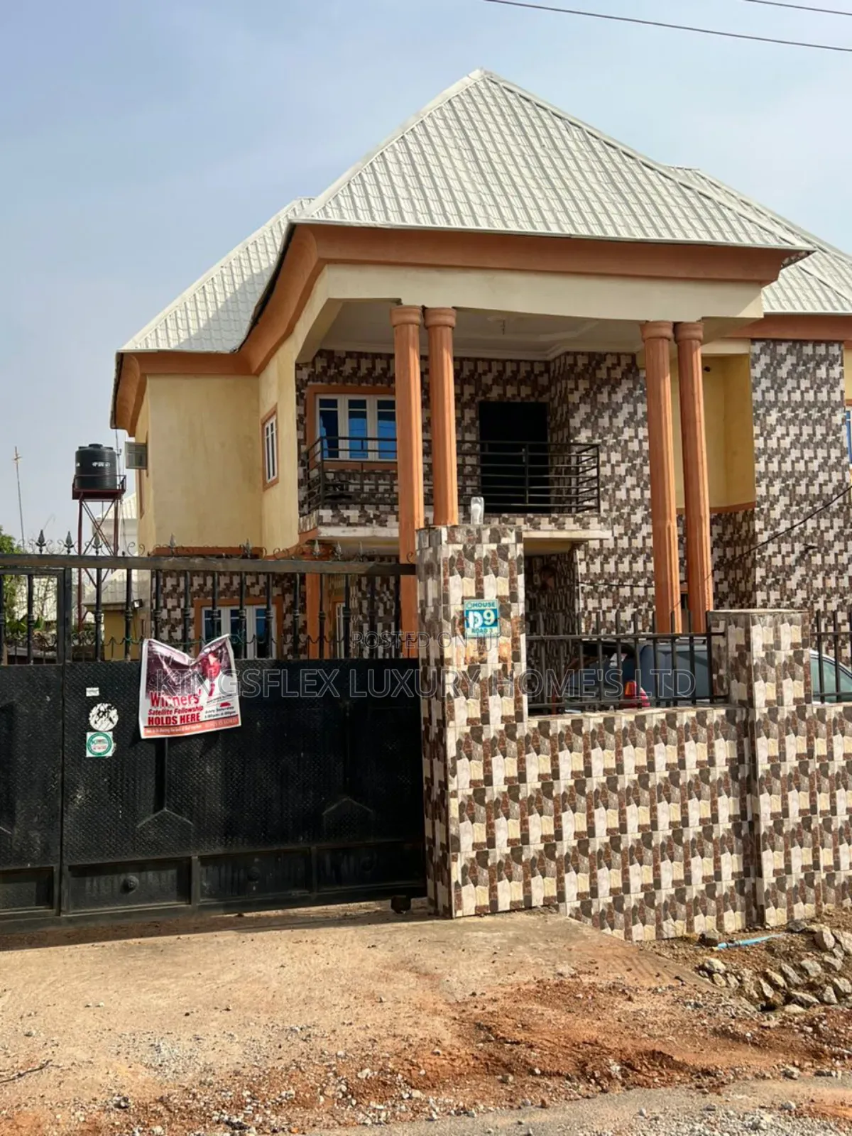 5bdrm Duplex in Police Housing, Kurudu for sale in Kurudu