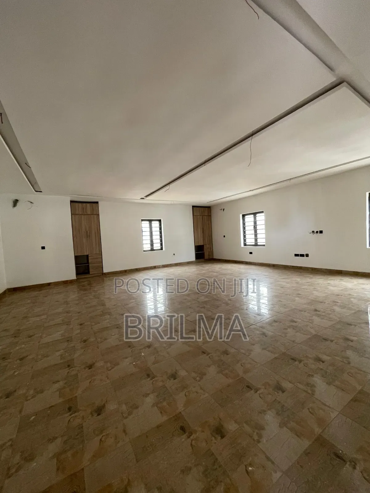 Furnished 5bdrm Duplex in Life Camp for sale in Life Camp