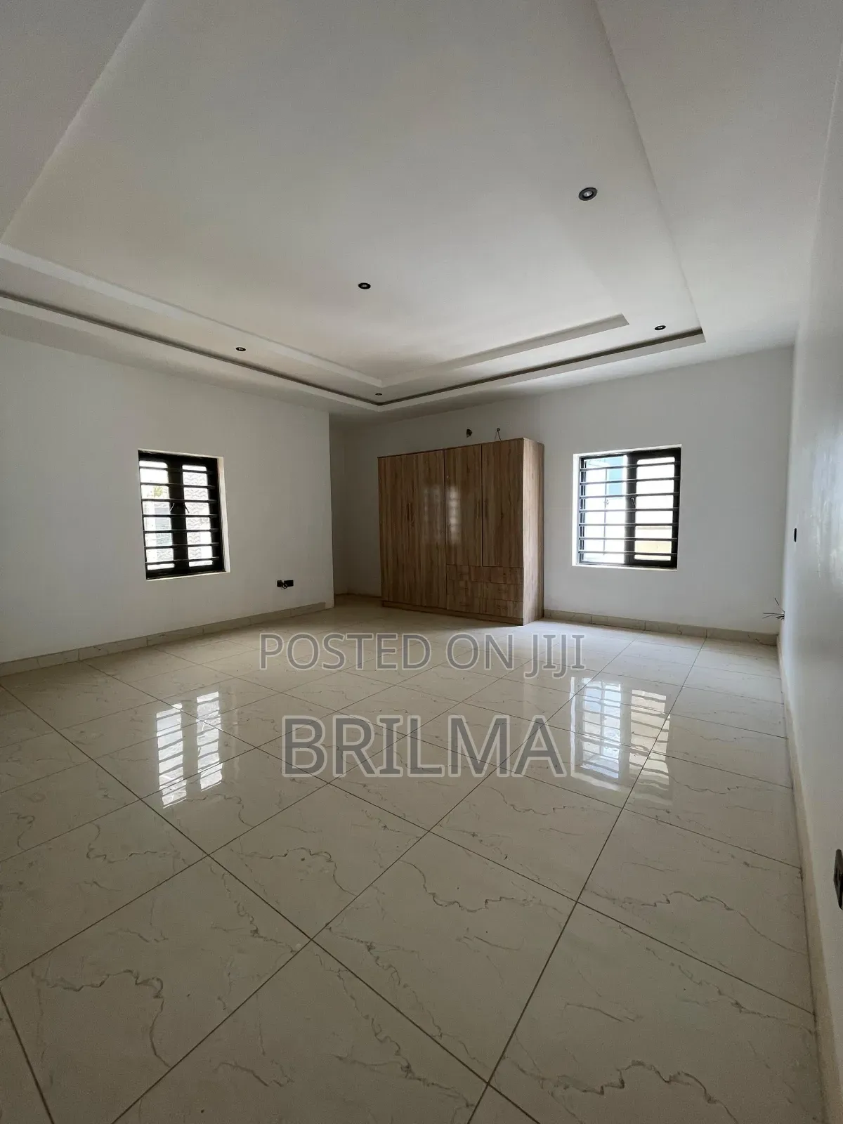 Furnished 5bdrm Duplex in Life Camp for sale in Life Camp