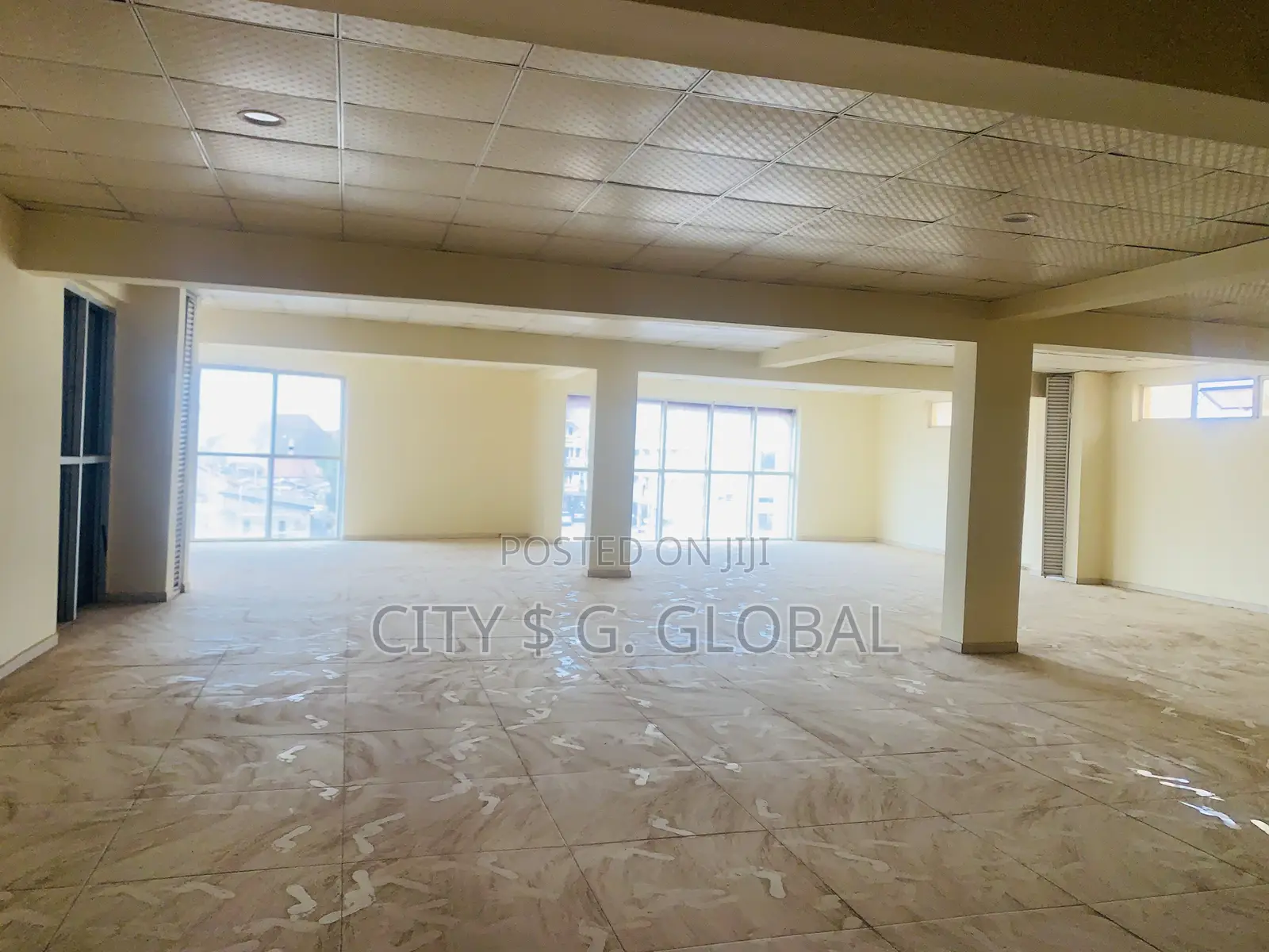 Office Space / Warehouse/ Hospital/ Gym Etc in Life Camp