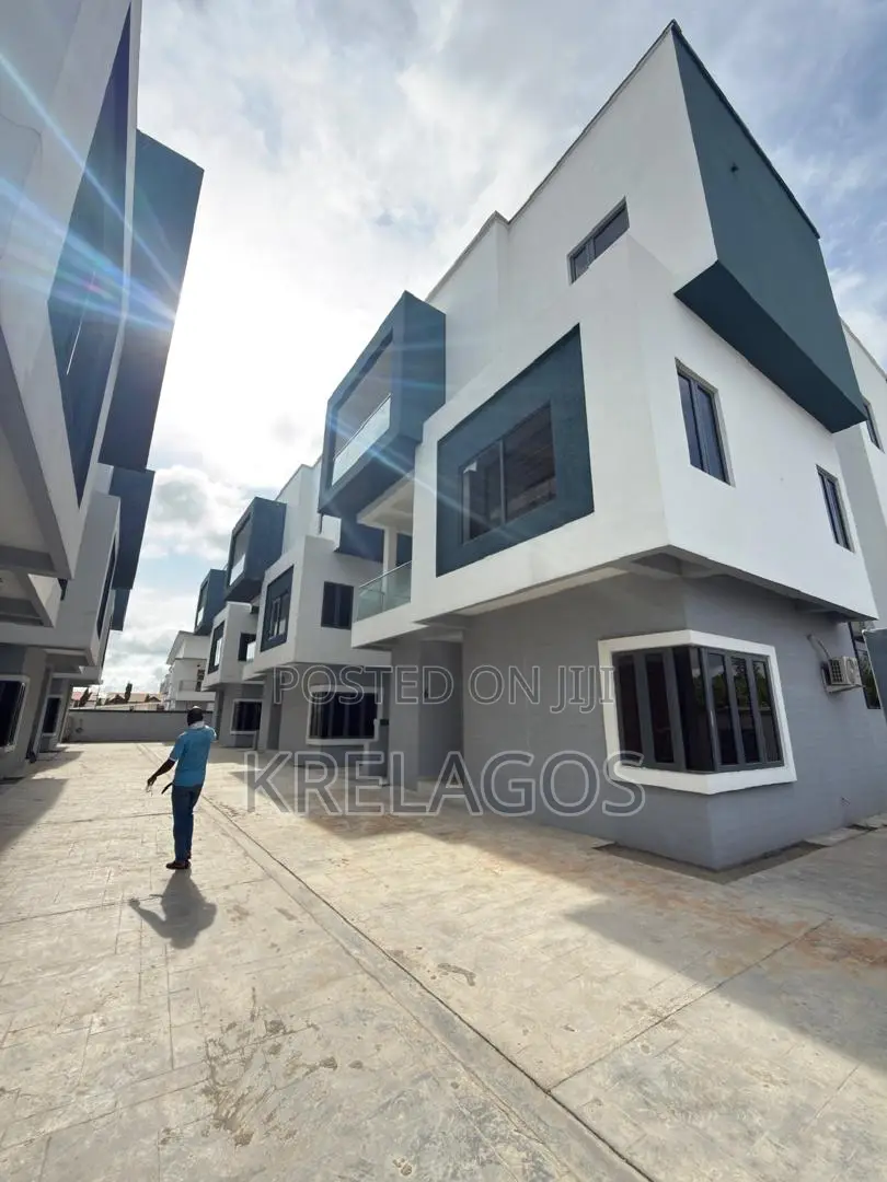 4bdrm Duplex in Orchid, Chevron for sale in Chevron