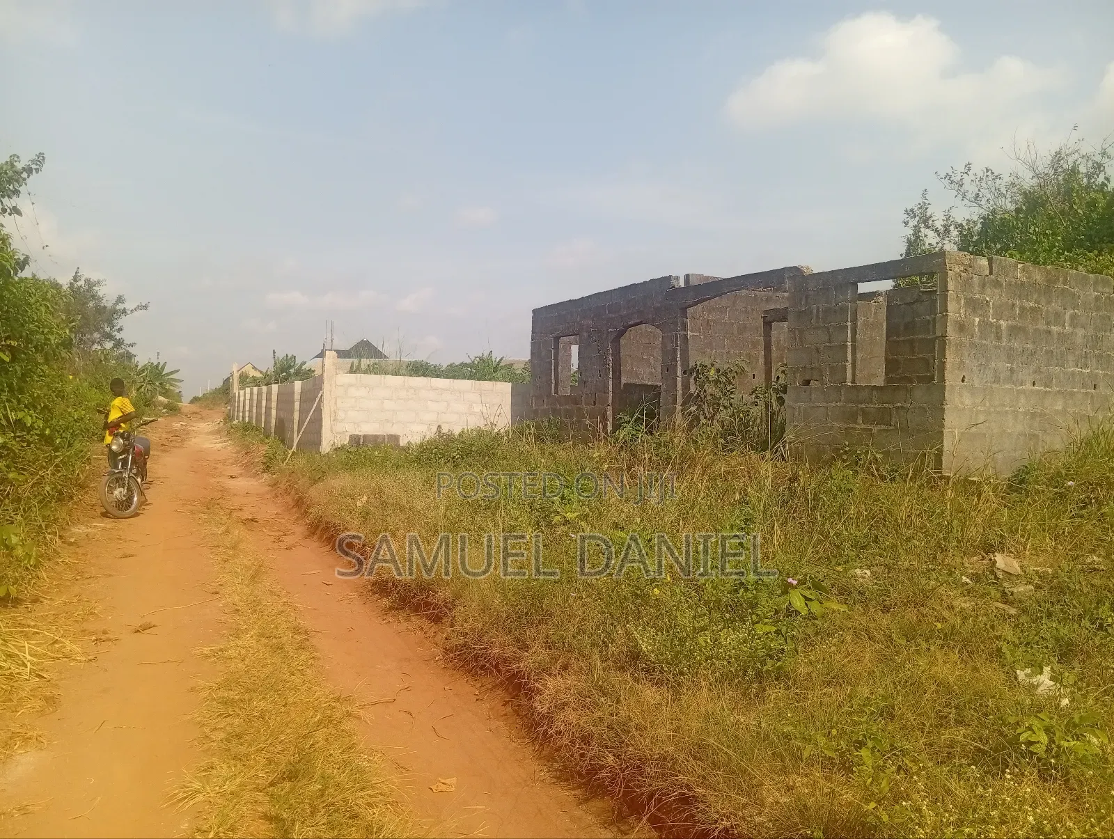 3 No's of 1bedroom Flat Structure of 60x60 Half Plot Standard Size in Isiu