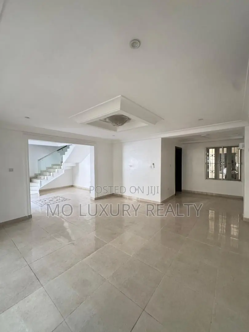 5bdrm Duplex in Banana Island for rent in Banana Island