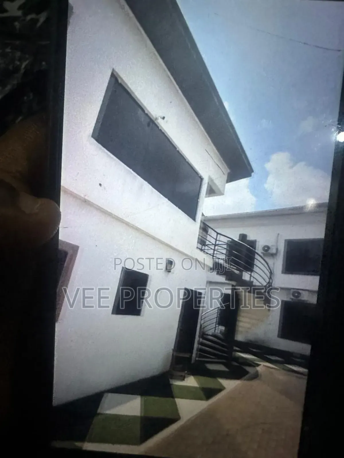 Furnished 3bdrm Apartment in Ugbor, Benin City for sale in Benin City