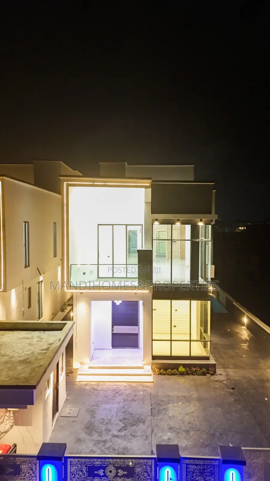 5bdrm Duplex in Royal Garden, Ajah for sale in Ajah