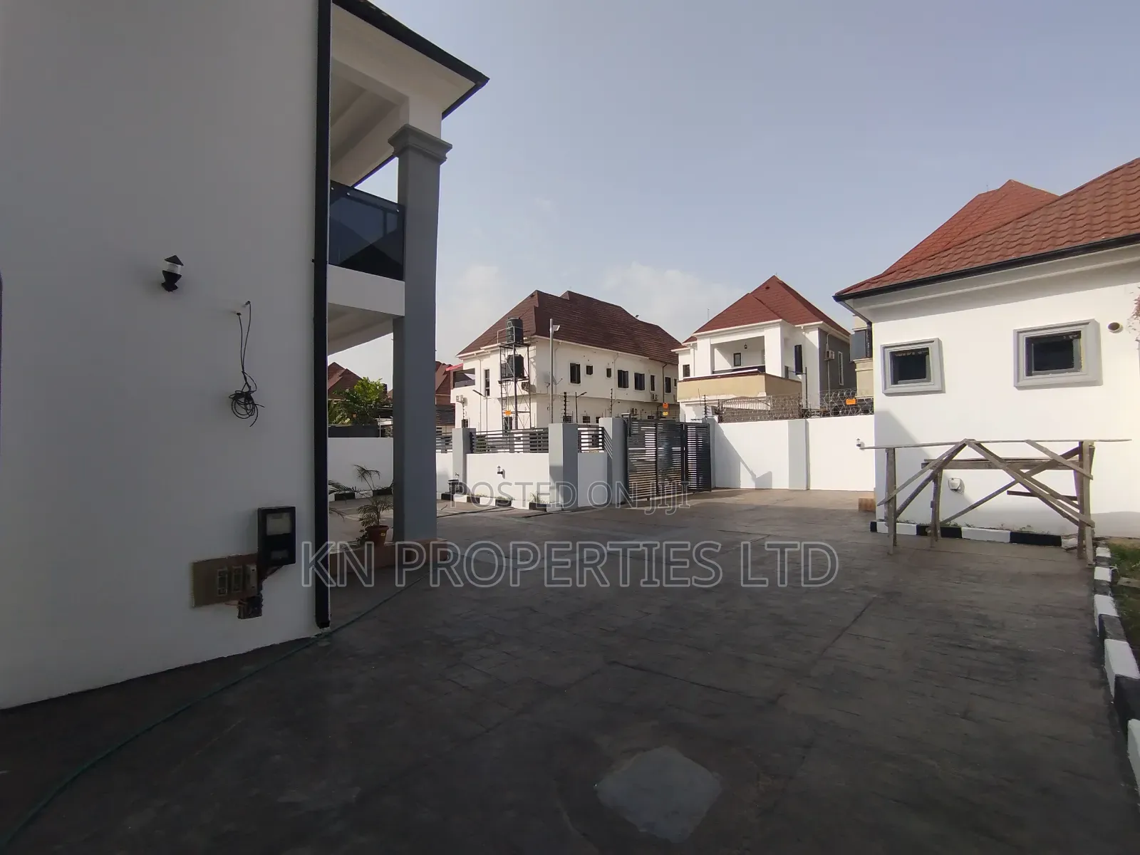 4bdrm Duplex in Estate, Lokogoma for sale in Lokogoma