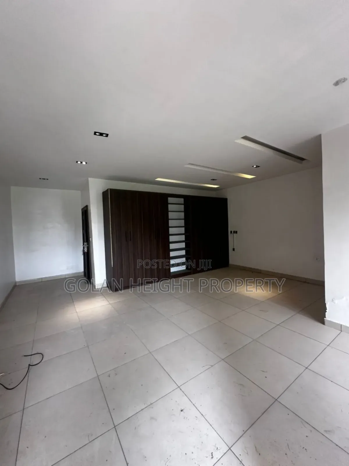 4bdrm Townhouse / Terrace in Diplomatic Zone, Katampe Extension in Katampe Extension