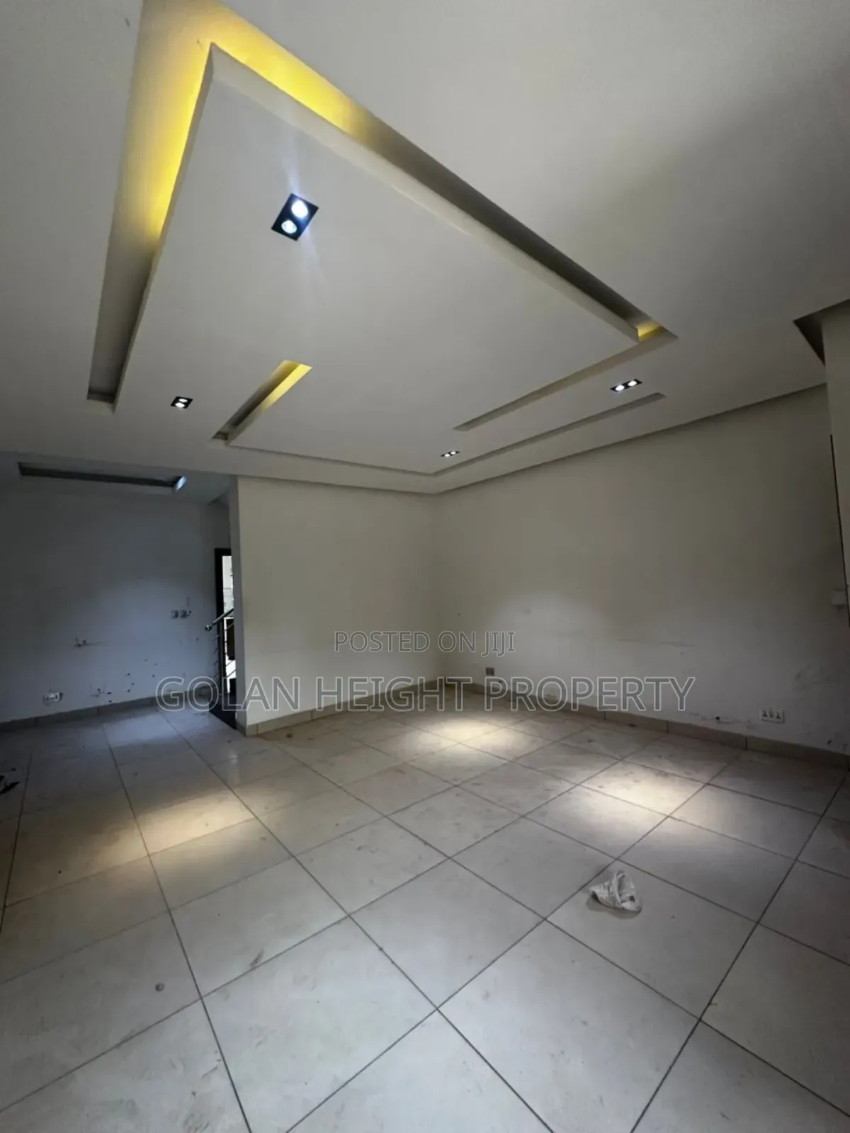 4bdrm Townhouse / Terrace in Diplomatic Zone, Katampe Extension in Katampe Extension