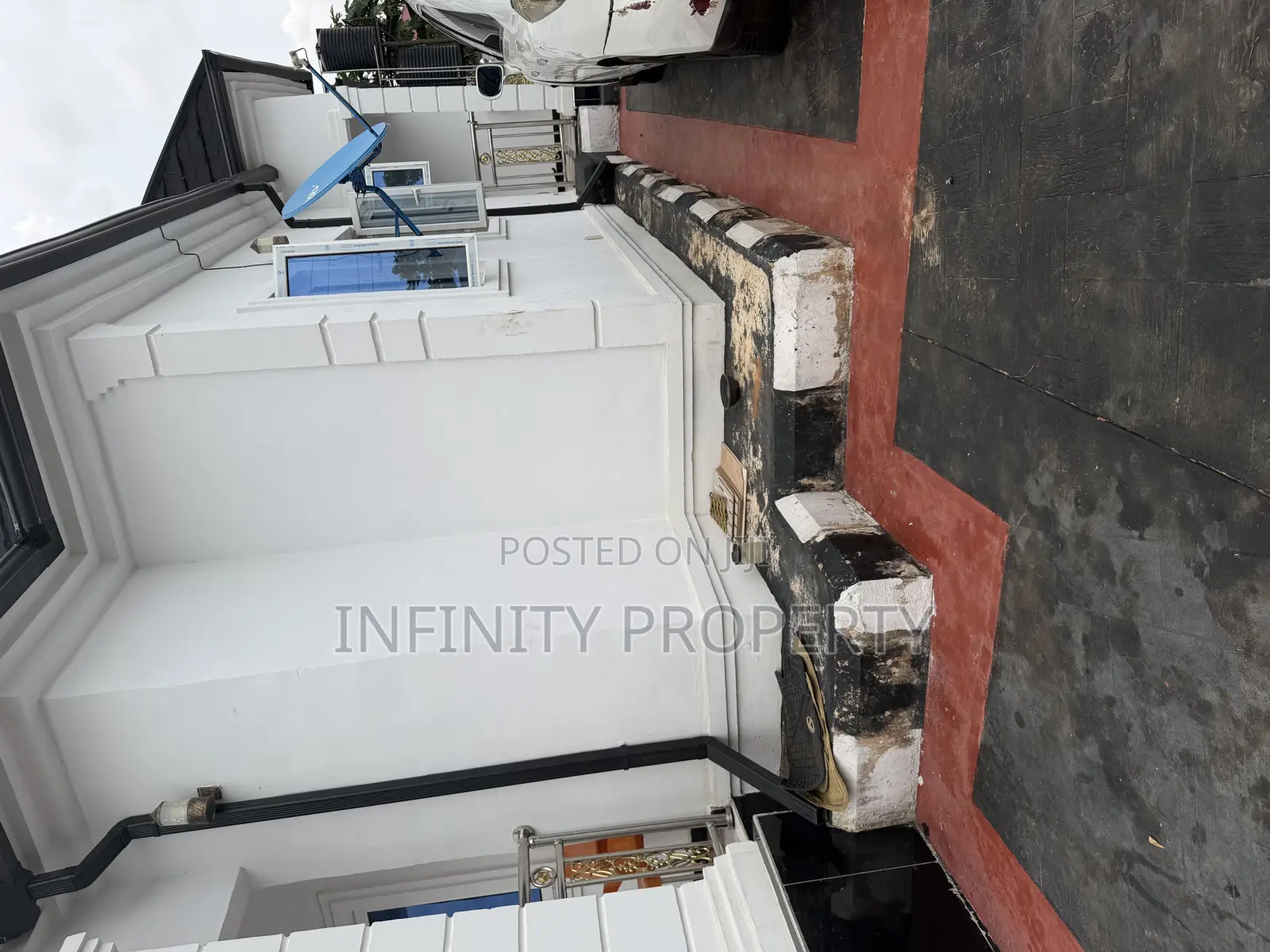 3bdrm Block of Flats in Obey, Benin City for sale in Benin City
