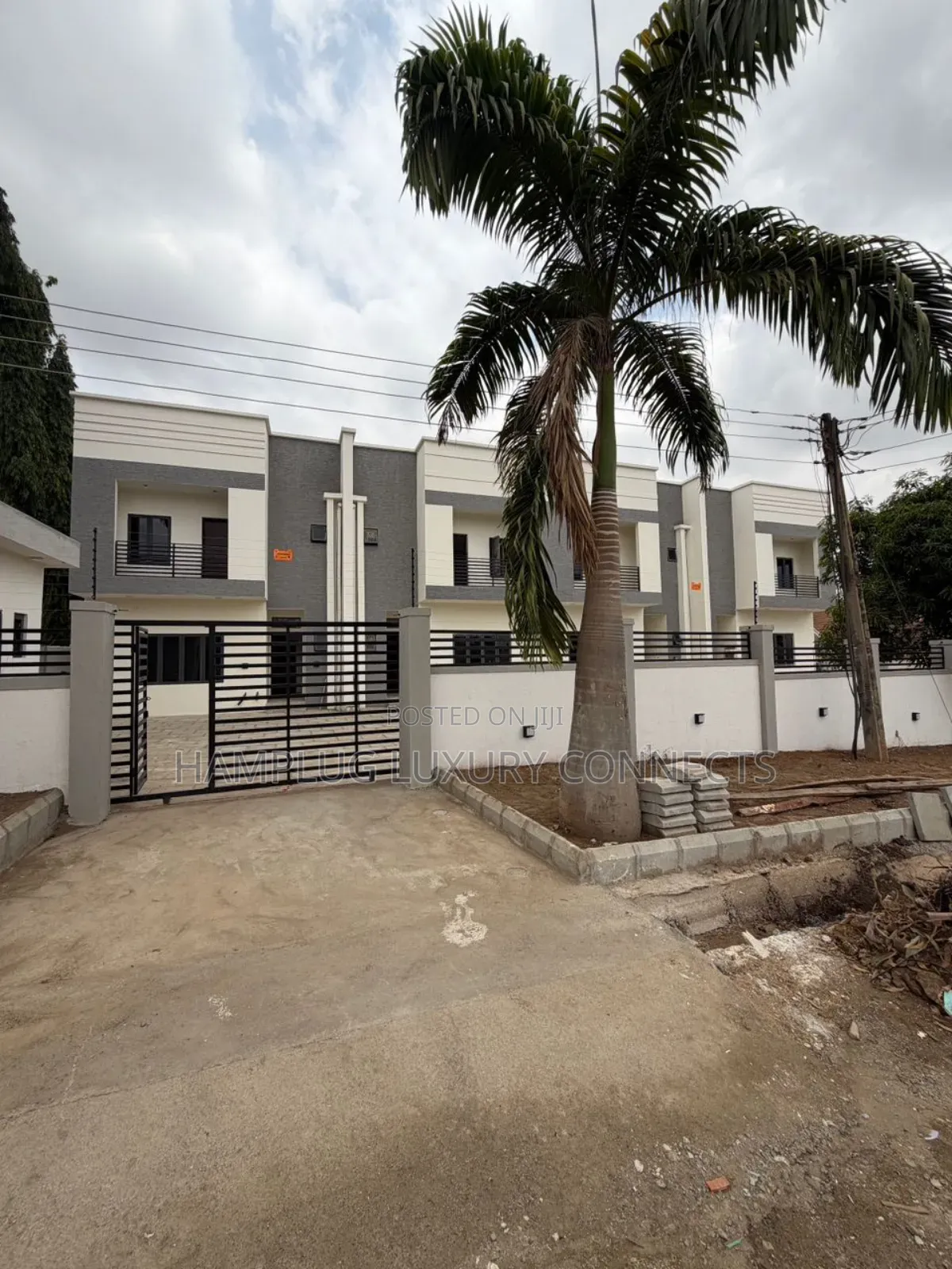 4bdrm Townhouse/Terrace in 3Rd Avenue Gwarimpa, Life Camp for sale in Life Camp