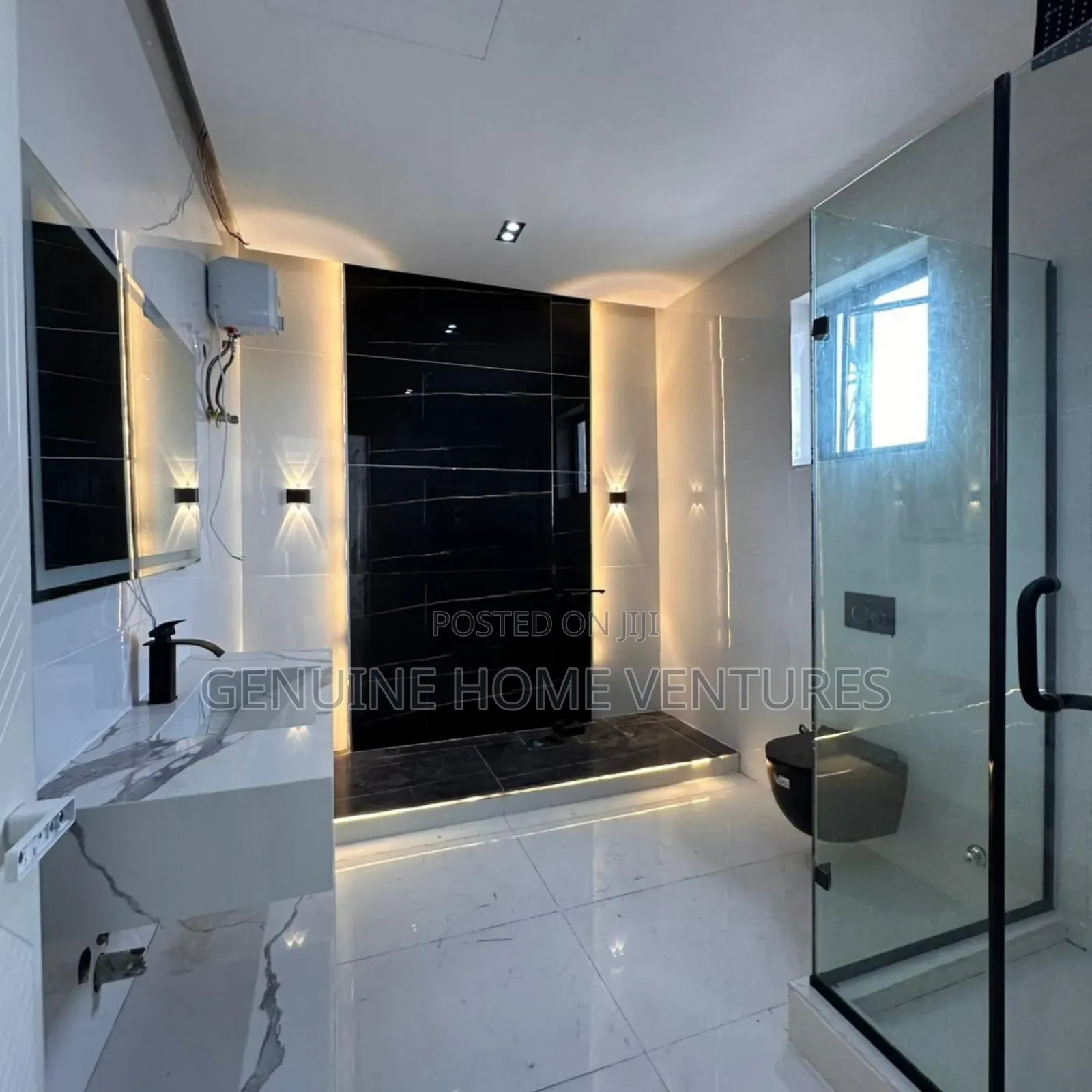 5bdrm Duplex in Orchid, Chevron for sale in Chevron