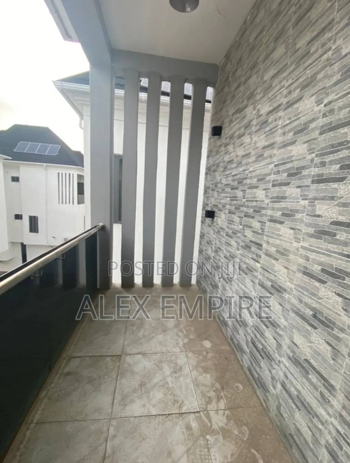 5bdrm Duplex in Ago Palace for sale in Ago Palace