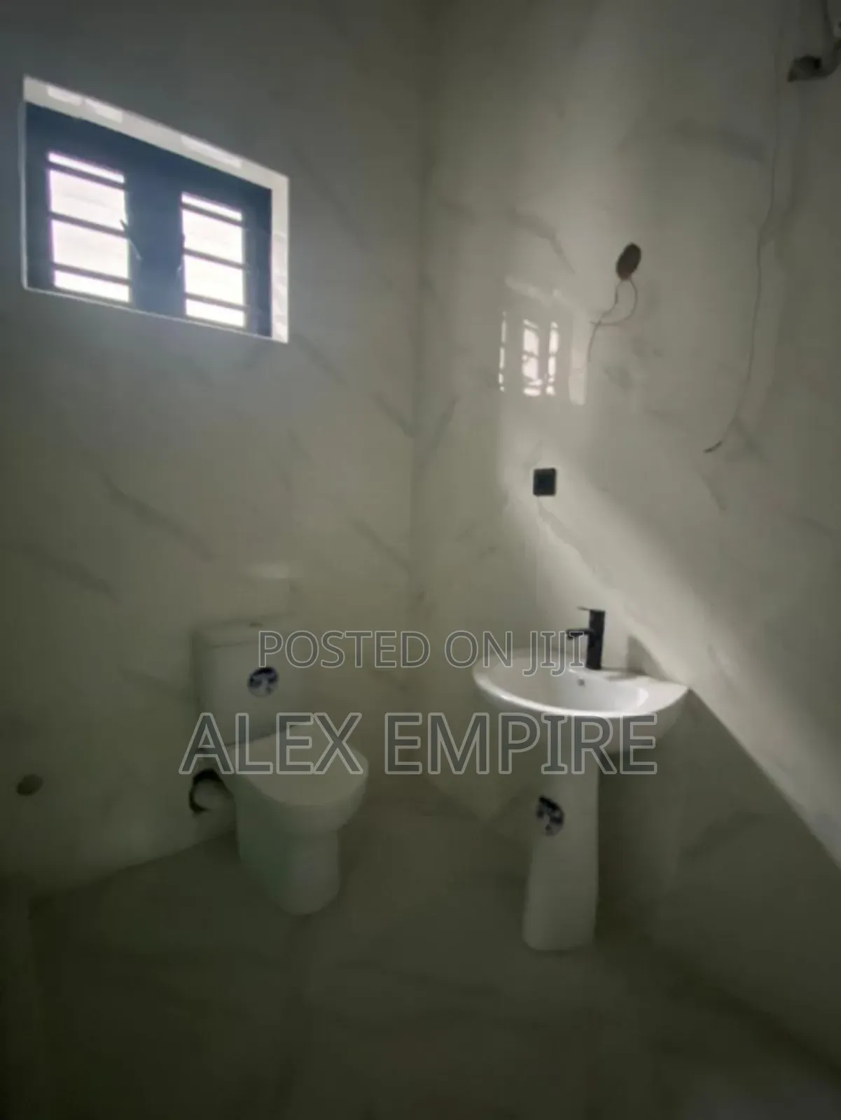 5bdrm Duplex in Ago Palace for sale in Ago Palace