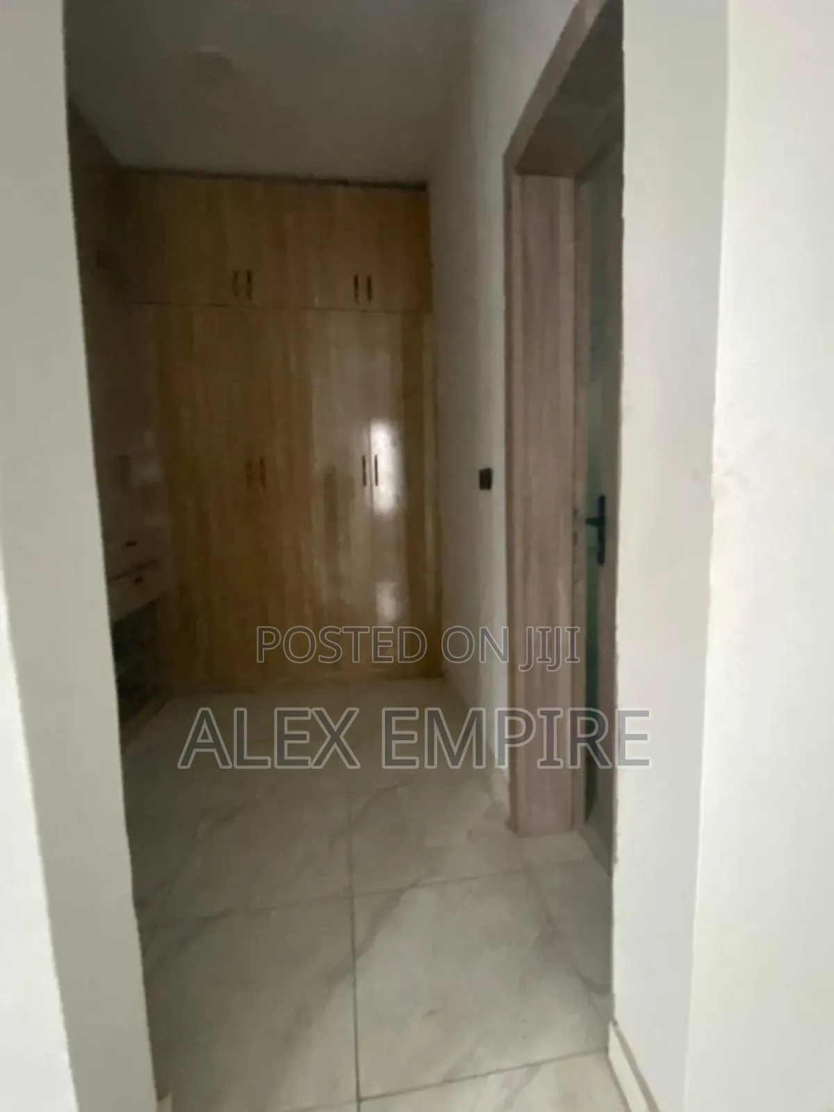 5bdrm Duplex in Ago Palace for sale in Ago Palace