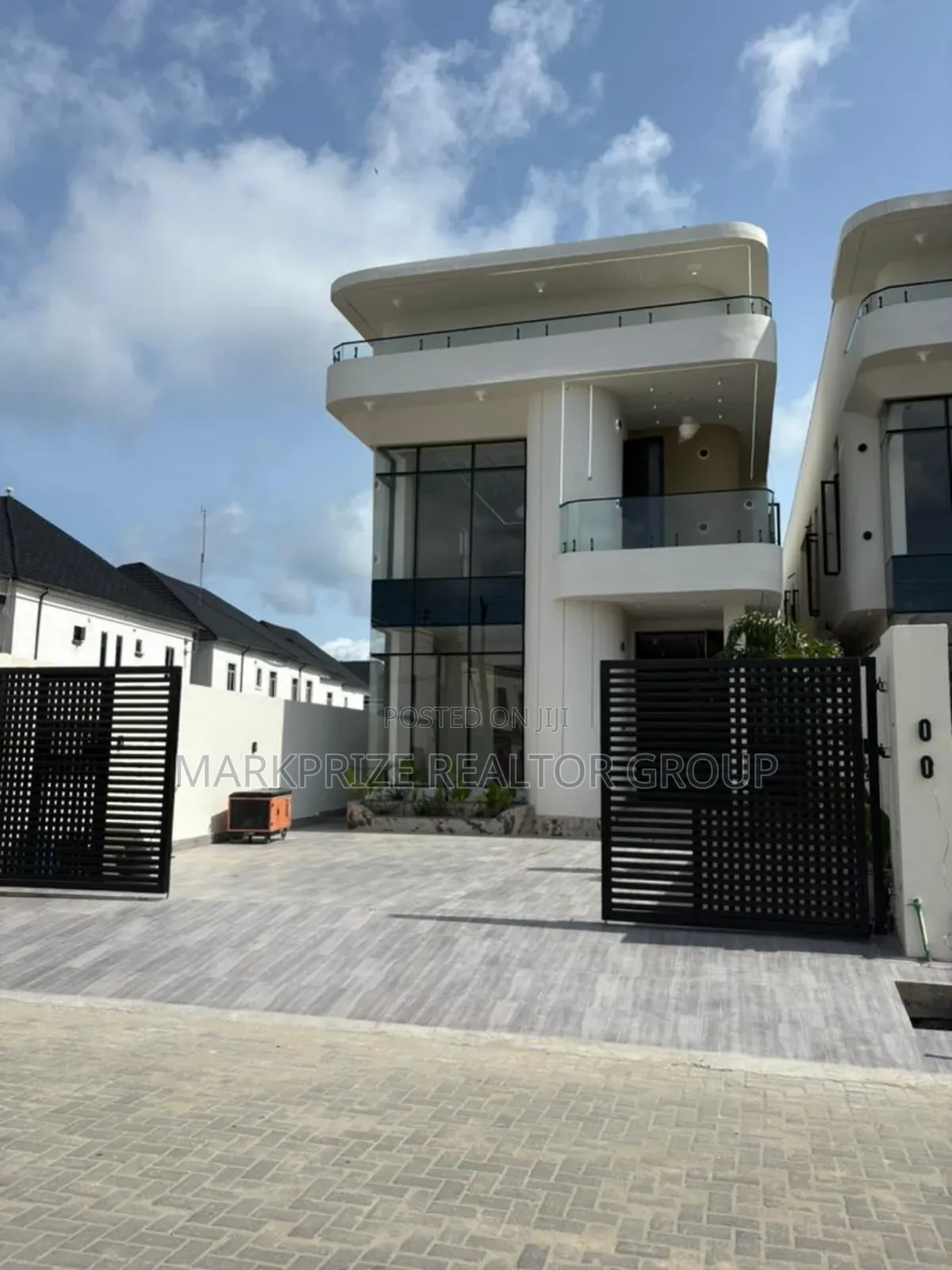 Furnished 5bdrm Duplex in 2Nd Toll Gate, Ologolo for sale in Ologolo