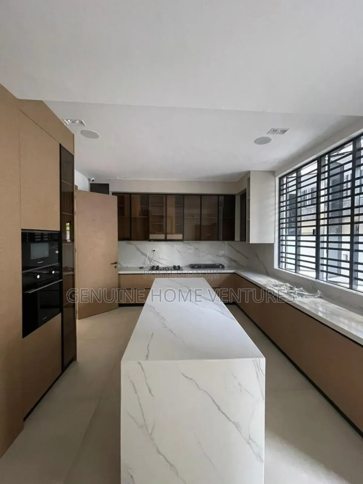 5bdrm Duplex in Lekki Phase One for sale in Lekki Phase 1