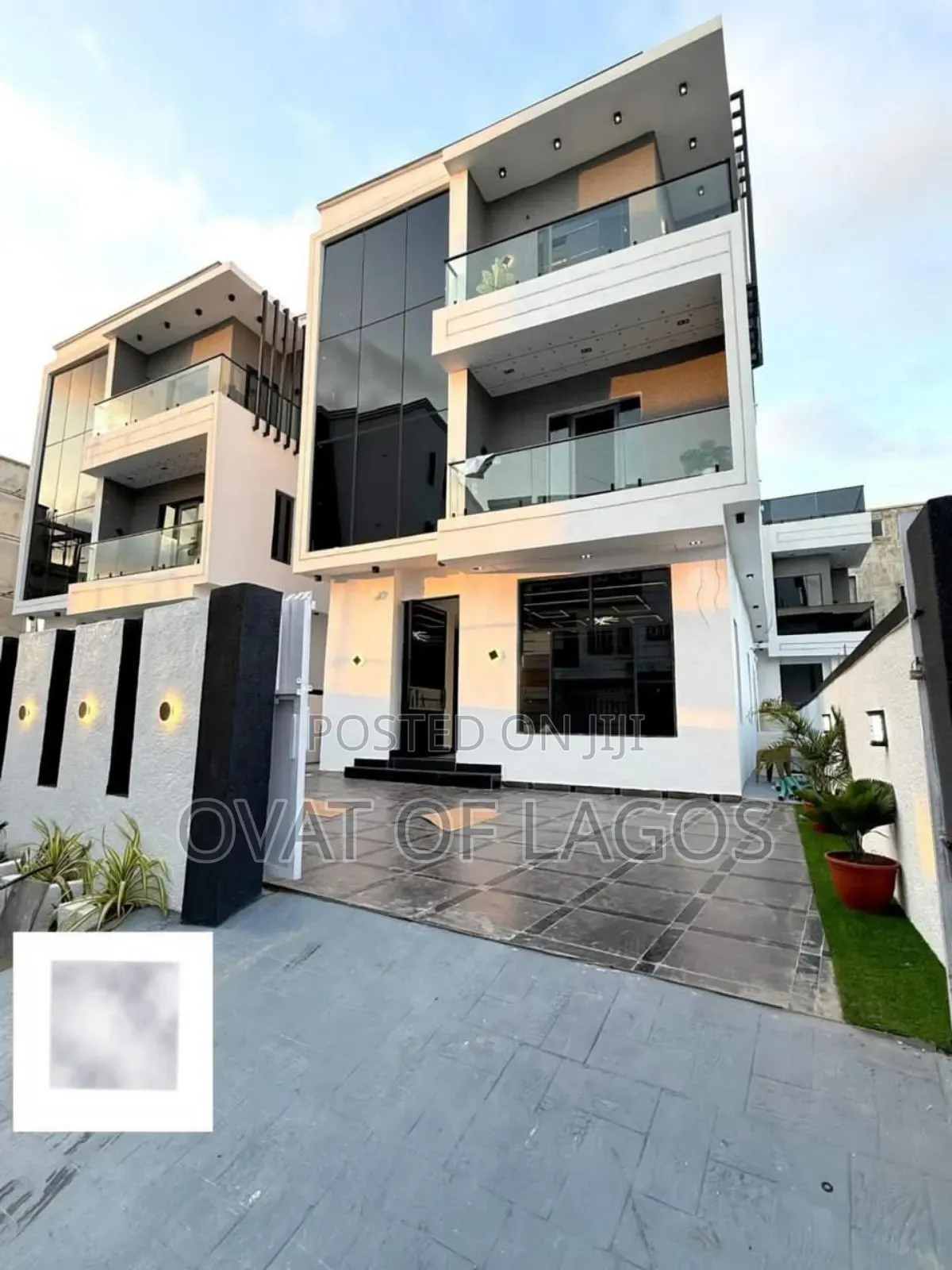 5bdrm Duplex in Ologolo for sale in Ologolo