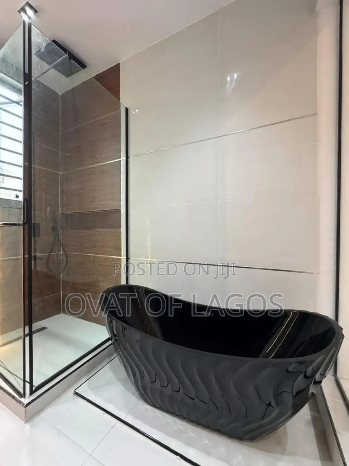 5bdrm Duplex in Ikota for sale in Ikota