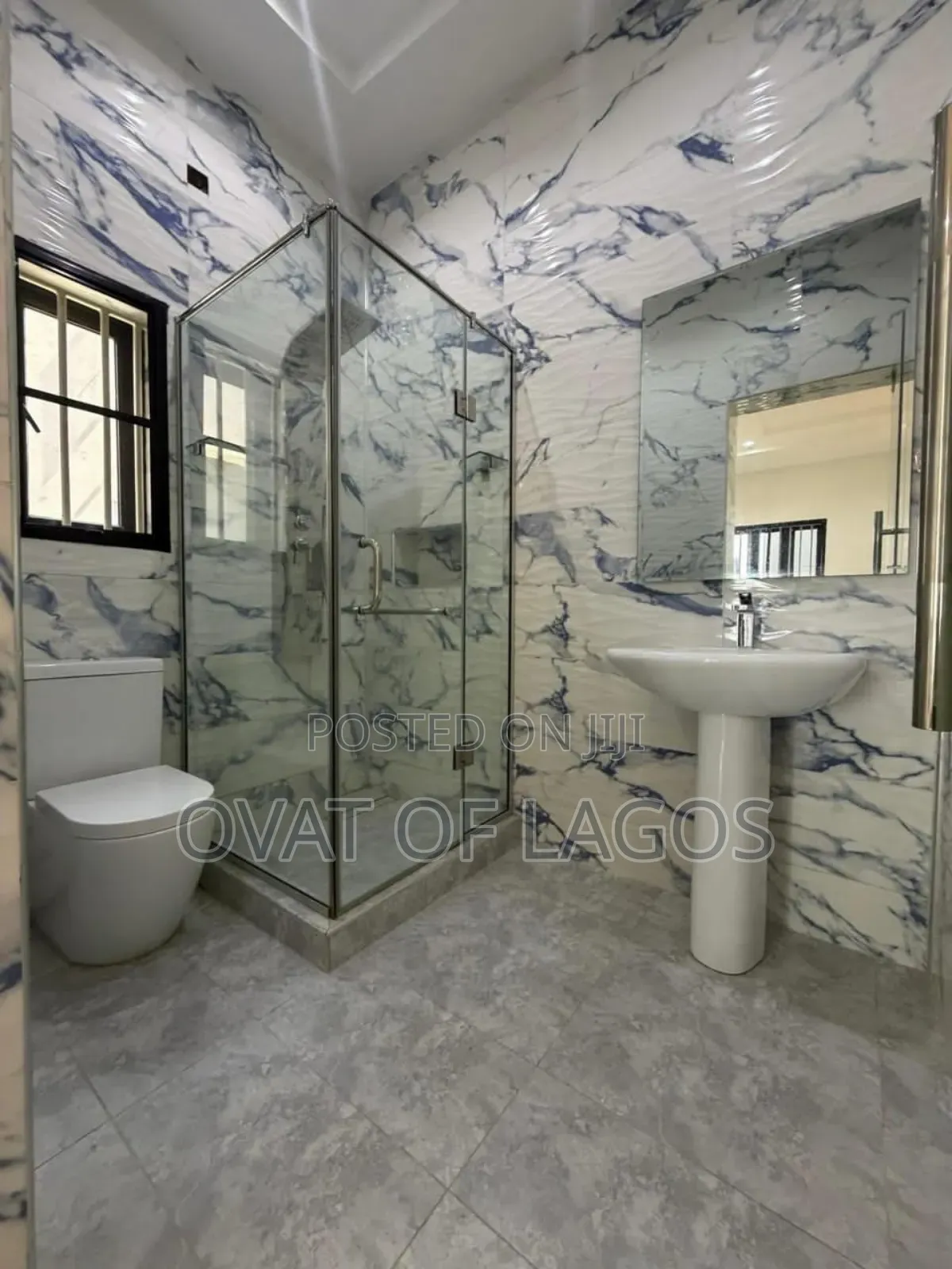 5bdrm Duplex in Lekki Phase 1 for sale in Lekki Phase 1