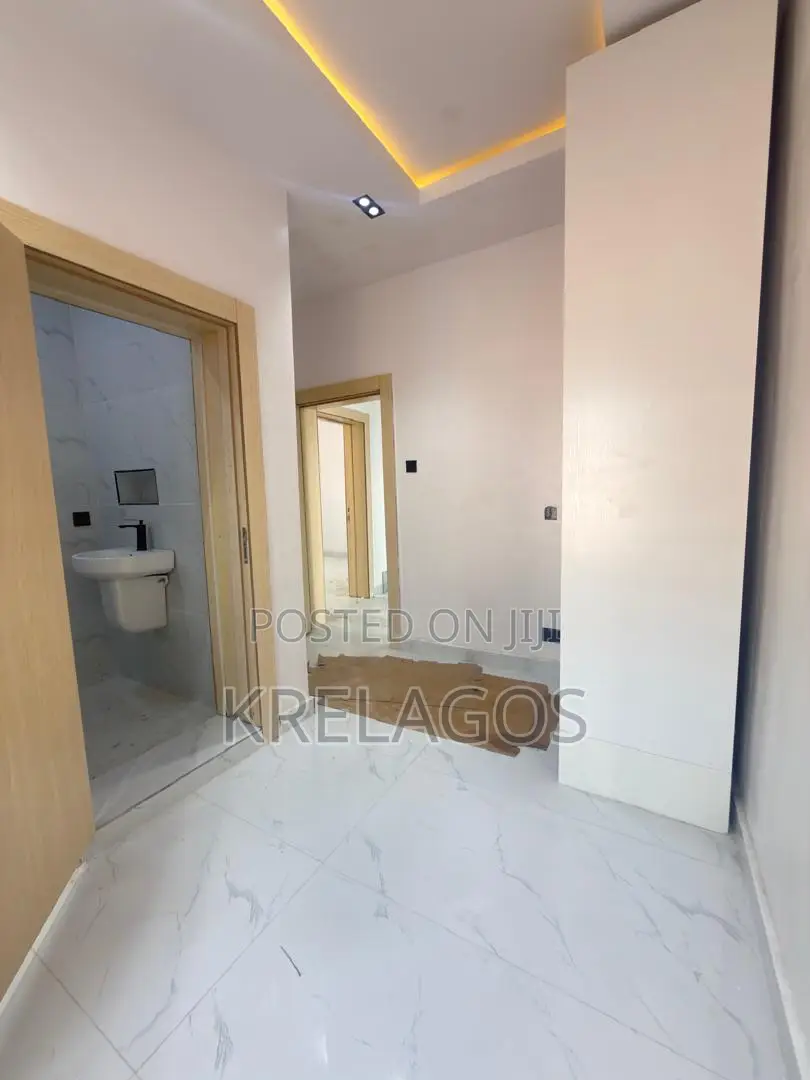 3bdrm Duplex in Orchid, Chevron for sale in Chevron