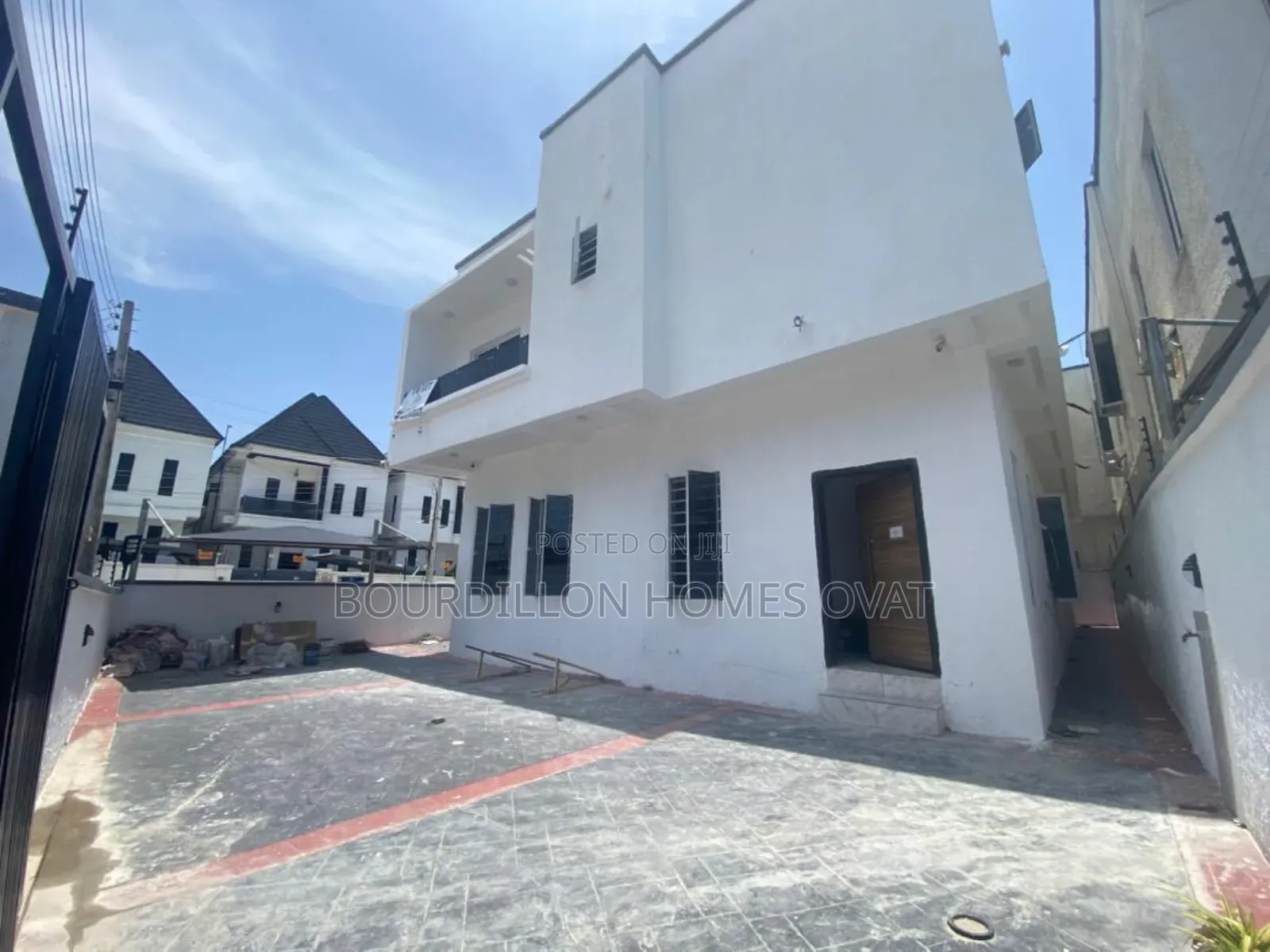 5bdrm Duplex in Ikota Villa Estate for rent in Ikota