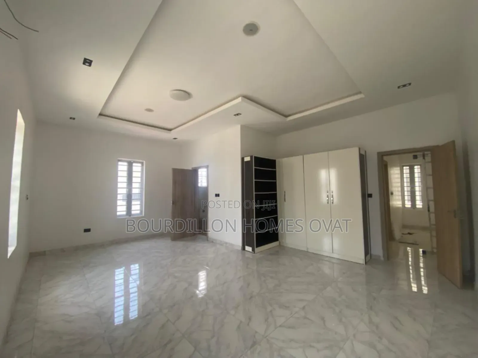 5bdrm Duplex in Ikota Villa Estate for rent in Ikota
