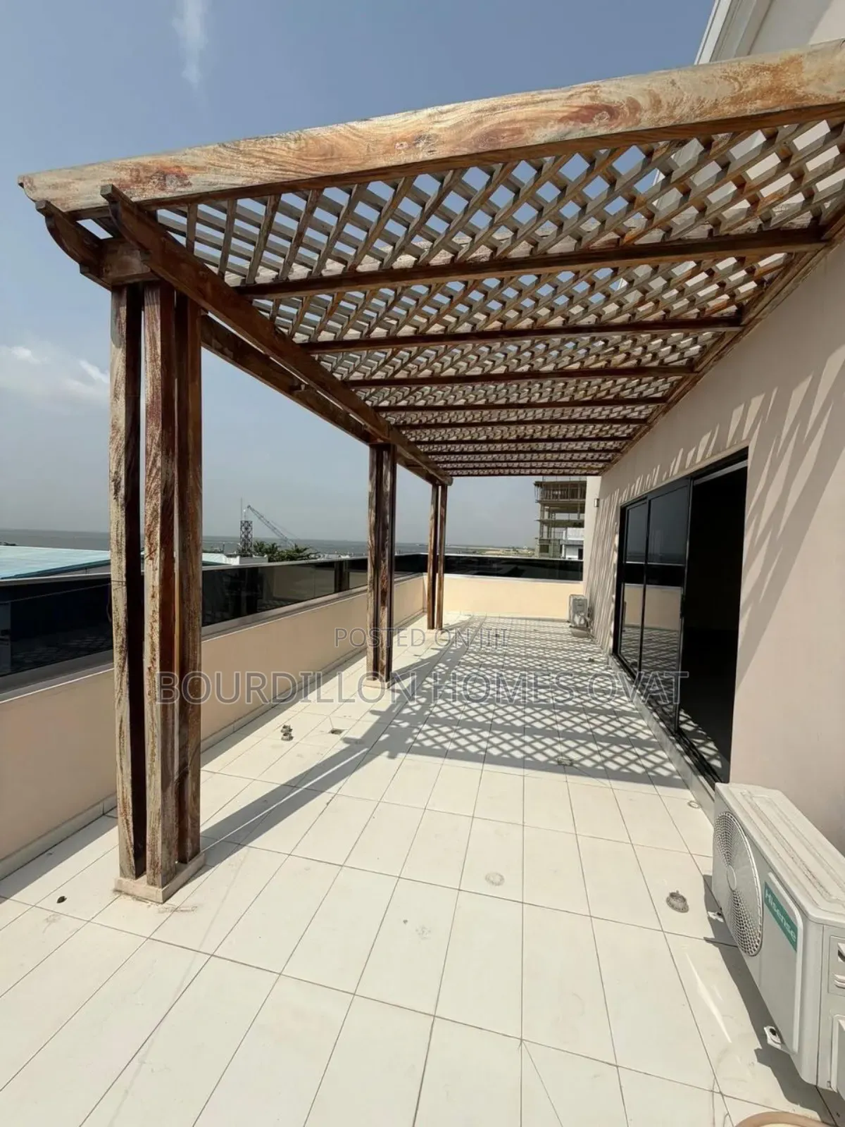 5bdrm Duplex in Lekki Phase 1 for sale in Lekki Phase 1