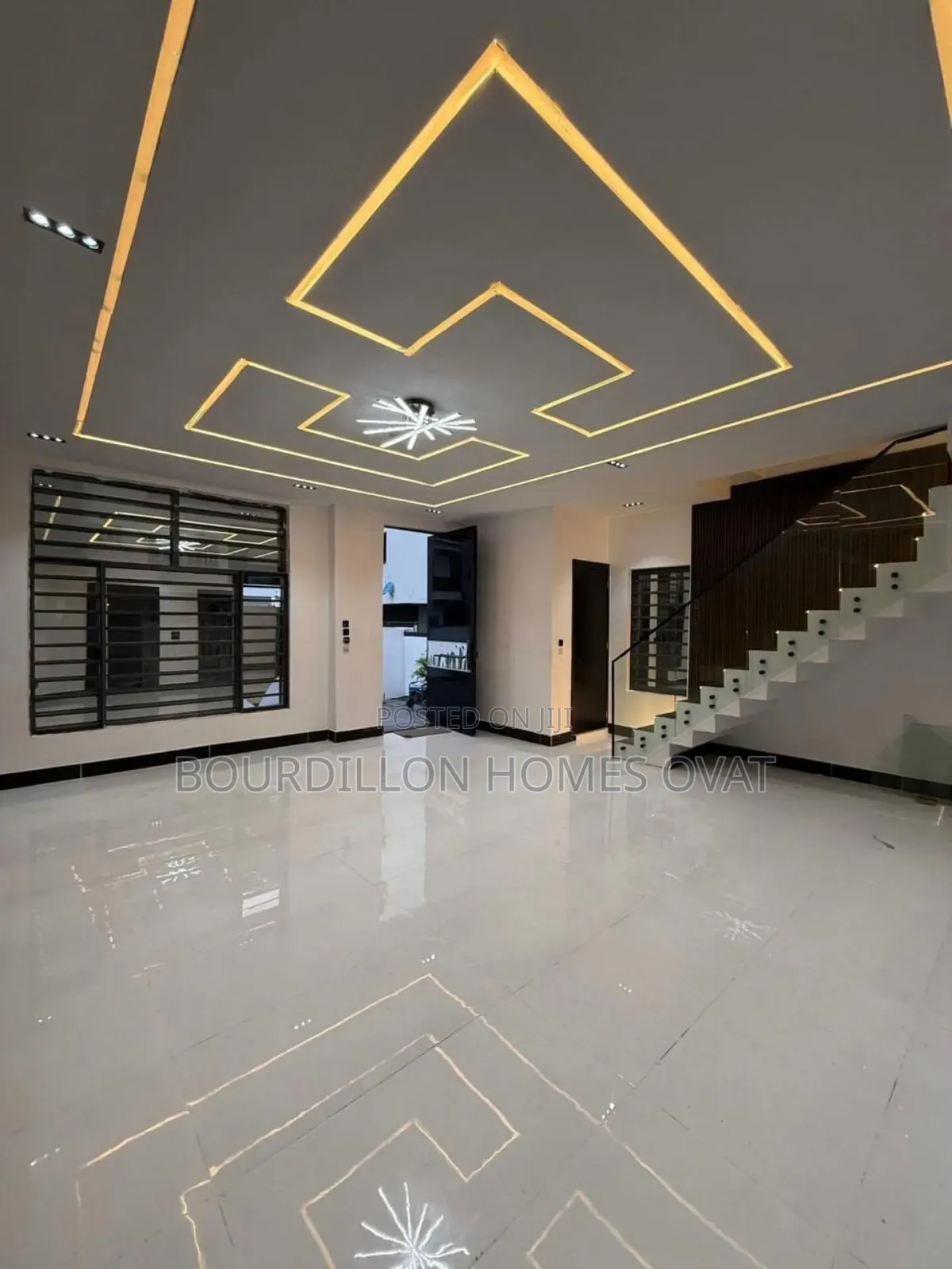 5bdrm Duplex in Ologolo Lekki Lagos for sale in Ologolo