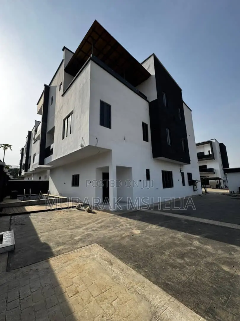 6bdrm Duplex in Katampe Extension for sale in Katampe Extension
