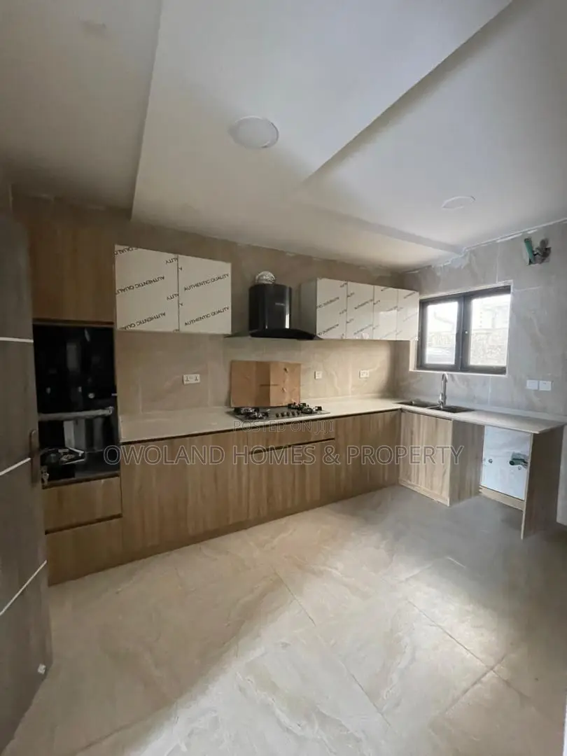 4bdrm Duplex in Ikate for rent in Ikate