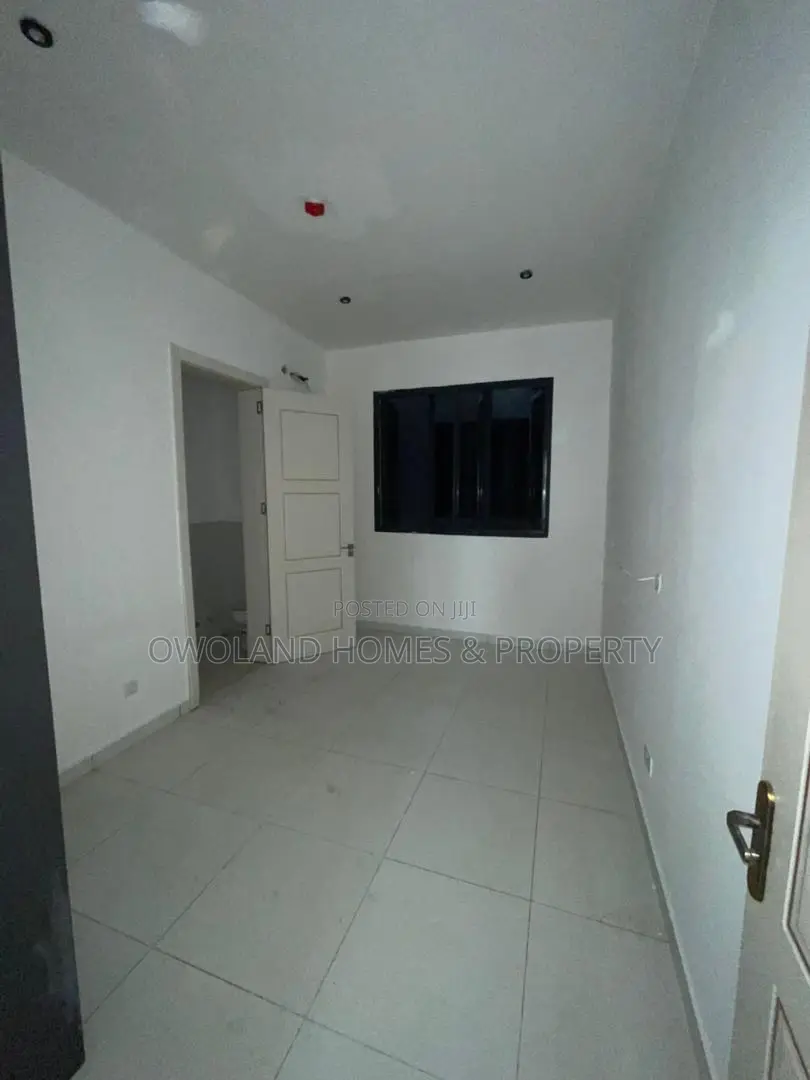 4bdrm Duplex in Ologolo for rent in Ologolo