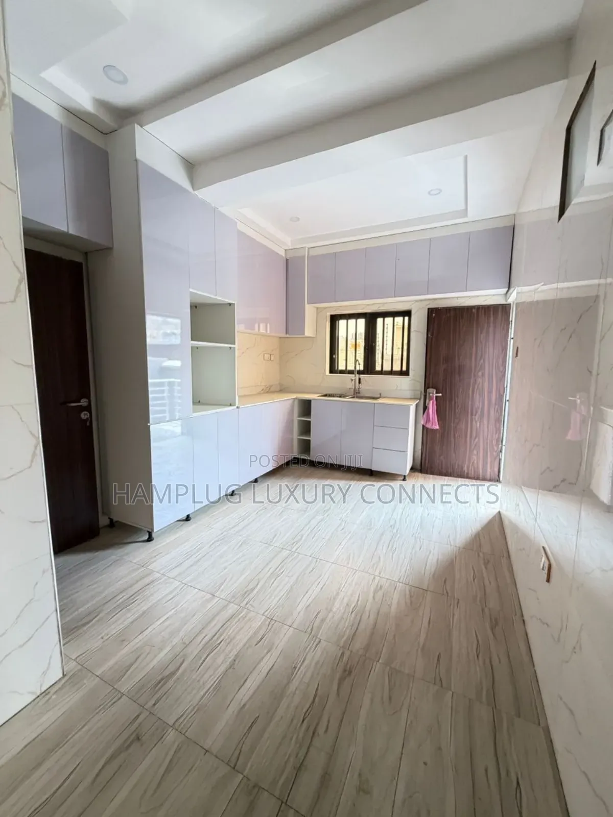 4bdrm Townhouse/Terrace in Lifecamp for sale in Life Camp