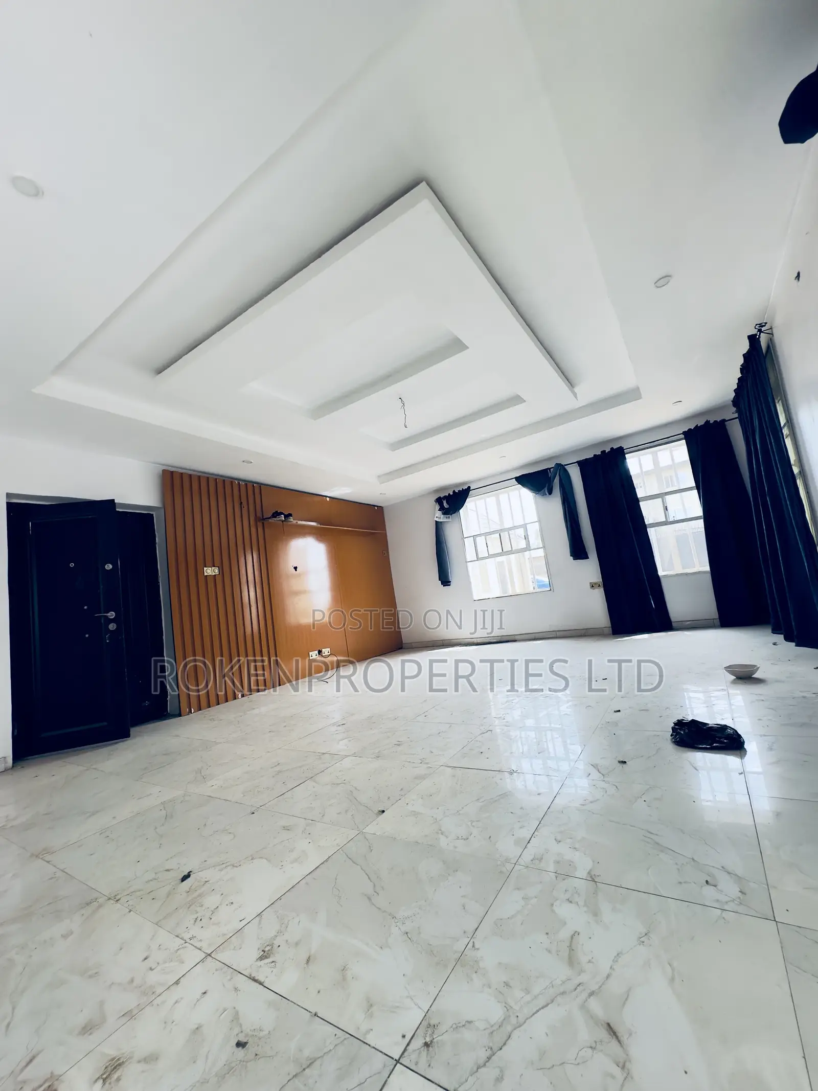4bdrm Duplex in Akinju Estate, Eleyele for sale in Eleyele