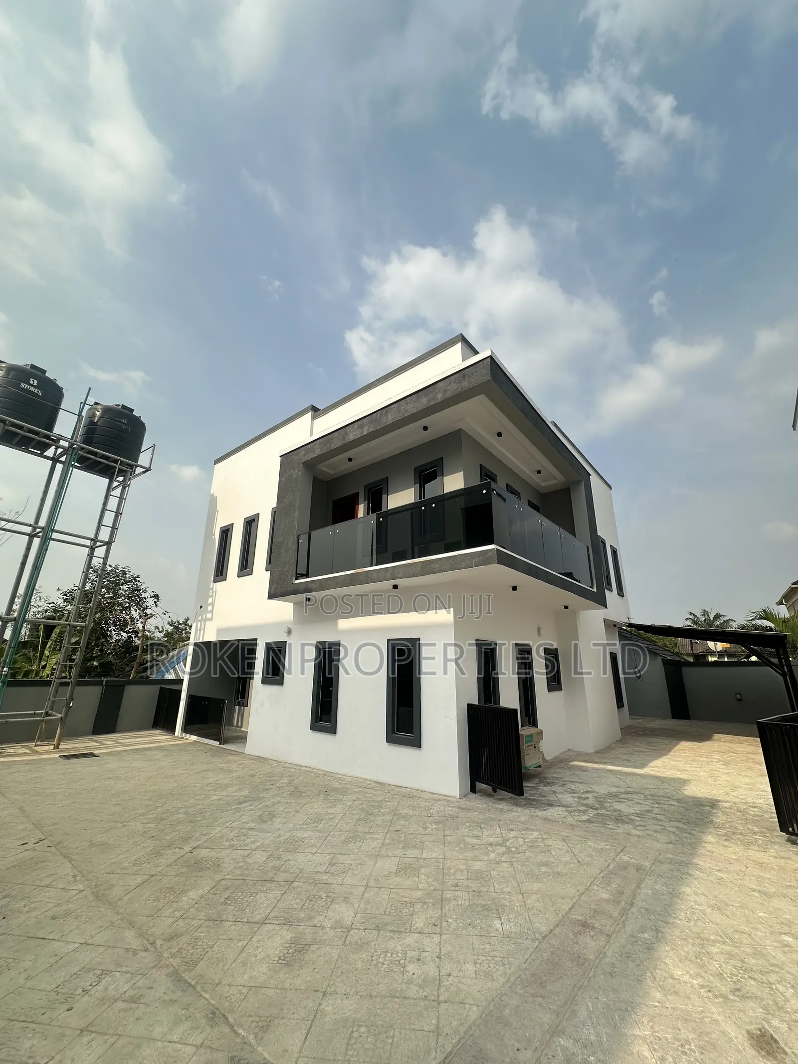 5bdrm Duplex in Jericho Estate for sale in Jericho