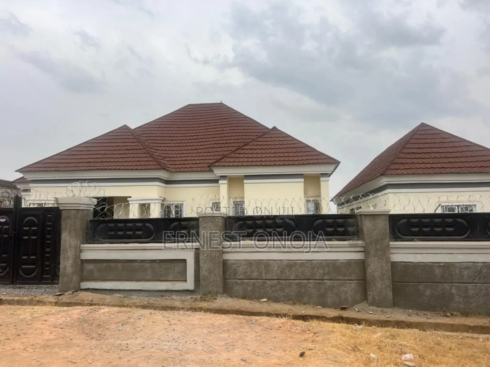 3bdrm Bungalow in Estate By Trademore, FHA for sale in FHA