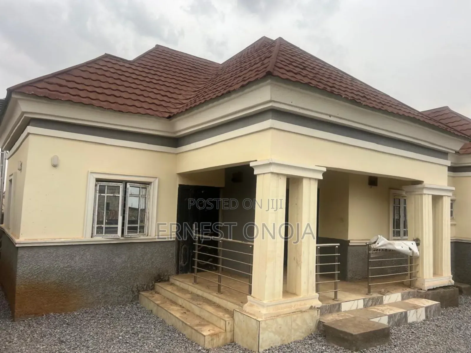 3bdrm Bungalow in Estate By Trademore, FHA for sale in FHA