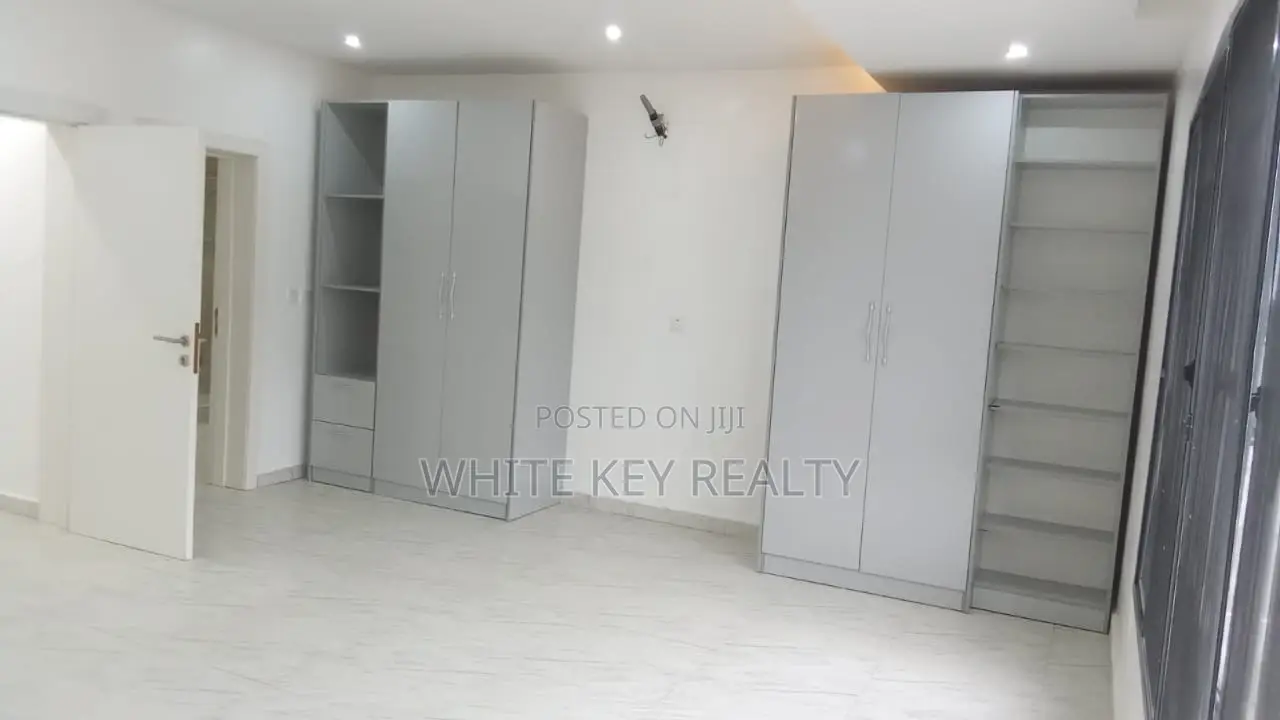 3bdrm Duplex in Urban Prime Estate for rent in Peninsula Estate