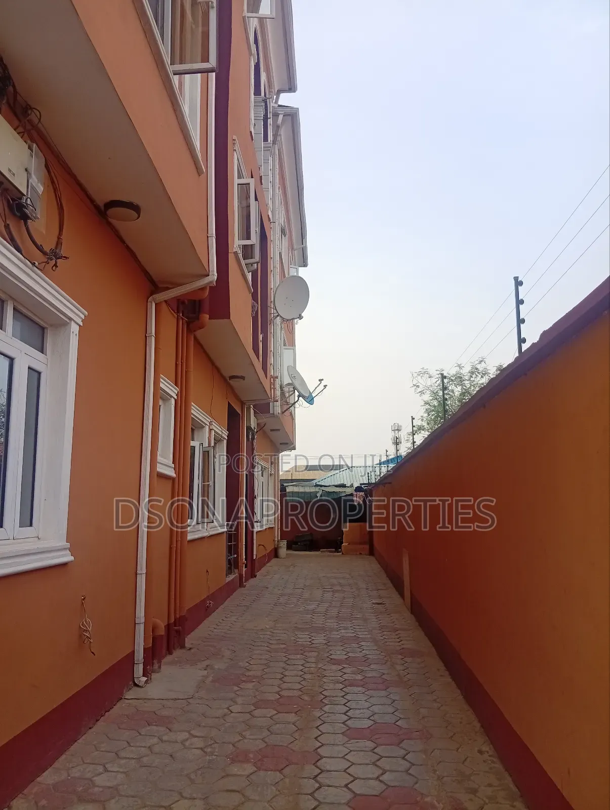 3bdrm Apartment in Puposhola Estate, New Oko Oba for rent in New Oko Oba
