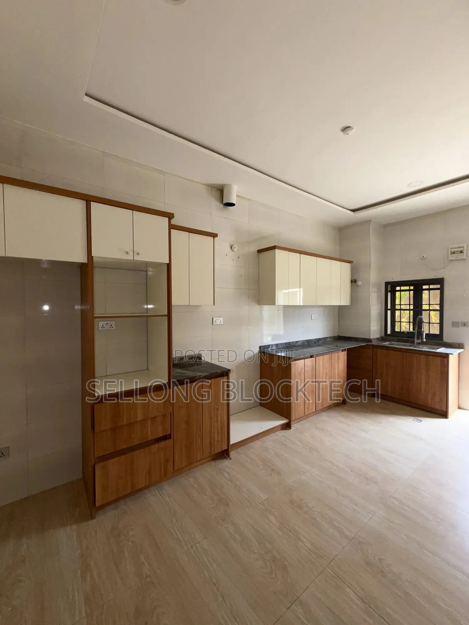 4bdrm Townhouse/Terrace in Guzape District for sale in Guzape District